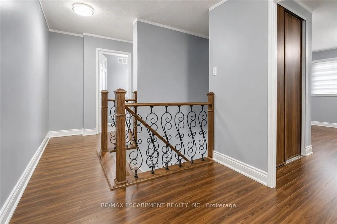 Photo 13 of Unit 7, 110 Ling Road, Scarborough, West Hill — HOMEH