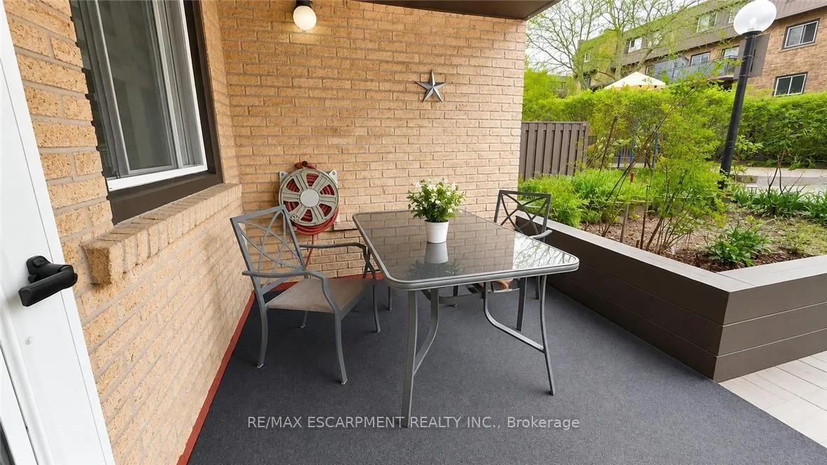 Photo 18 of Unit 7, 110 Ling Road, Scarborough, West Hill — HOMEH