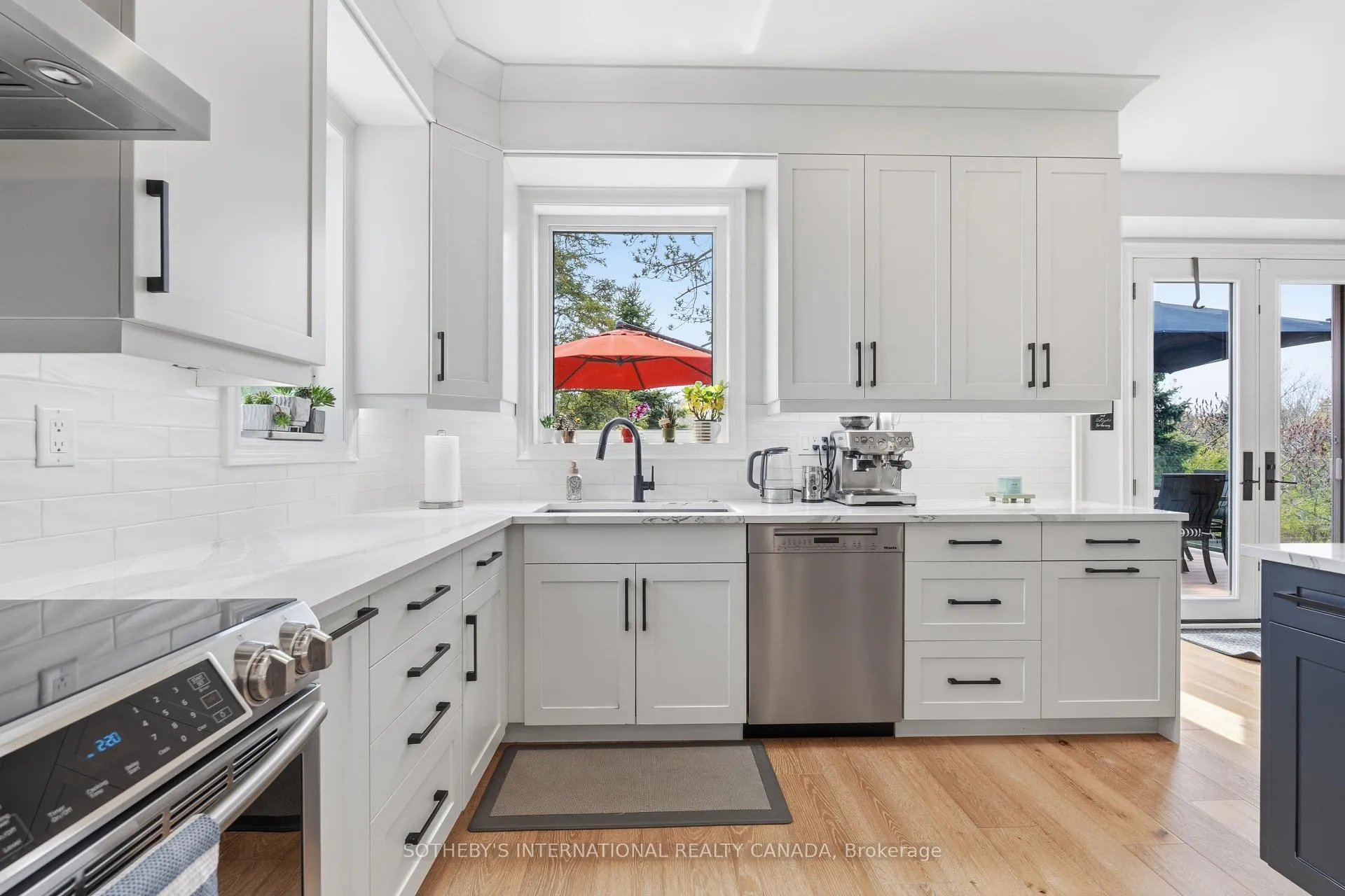Photo 13 of 2432 Upper Valley Crescent, Oakville, River Oaks — HOMEH