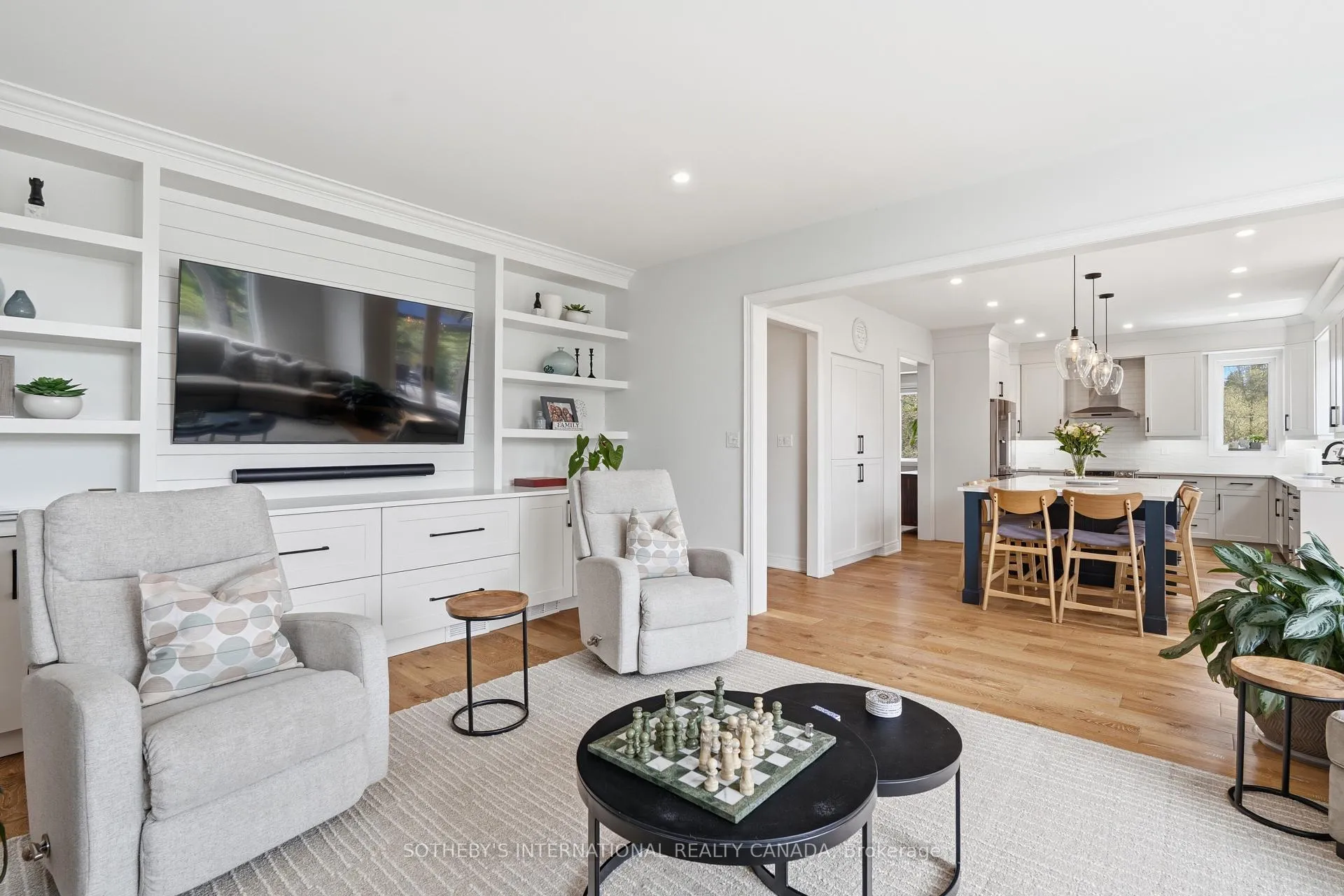 Photo 14 of 2432 Upper Valley Crescent, Oakville, River Oaks — HOMEH