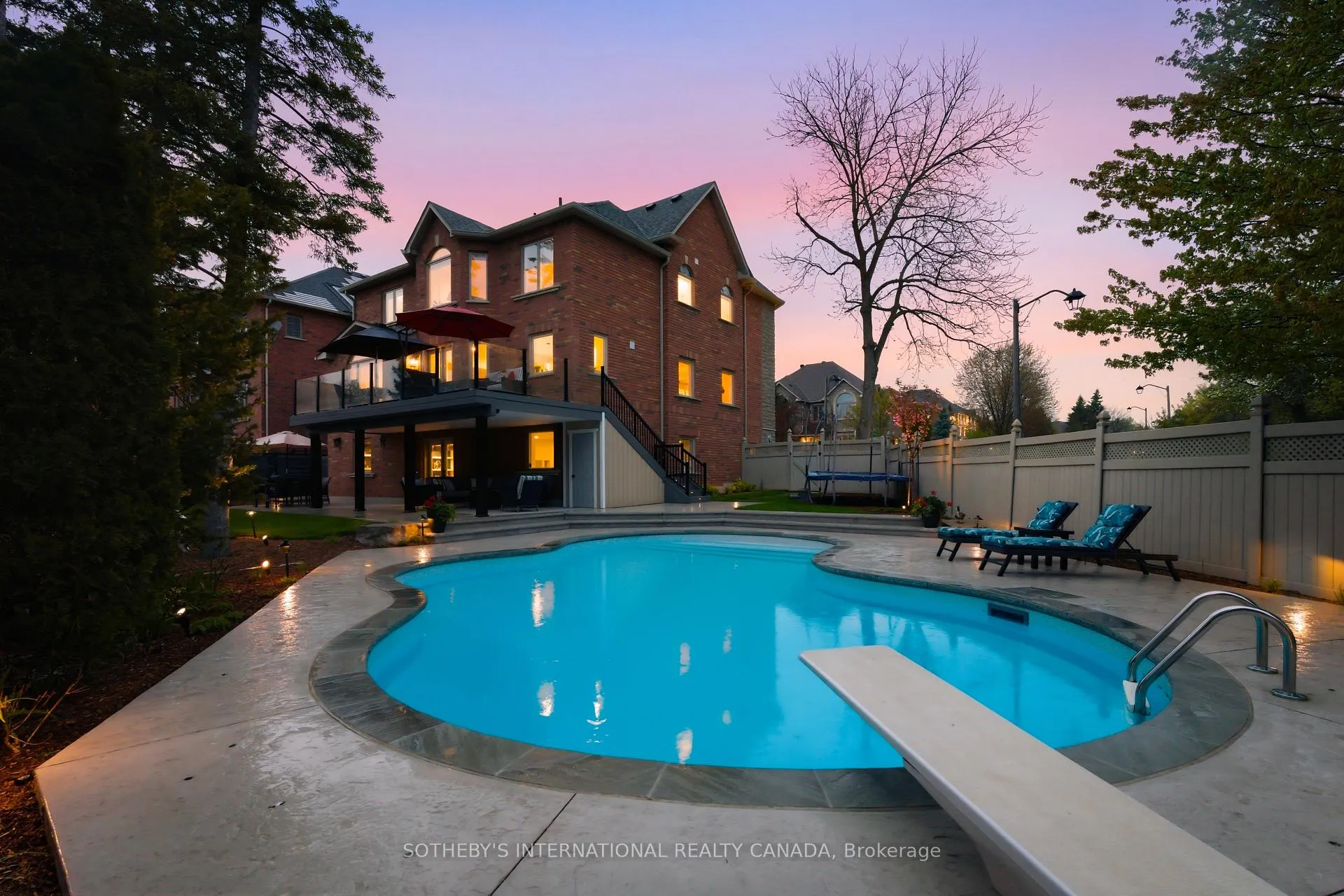 Photo 44 of 2432 Upper Valley Crescent, Oakville, River Oaks — HOMEH
