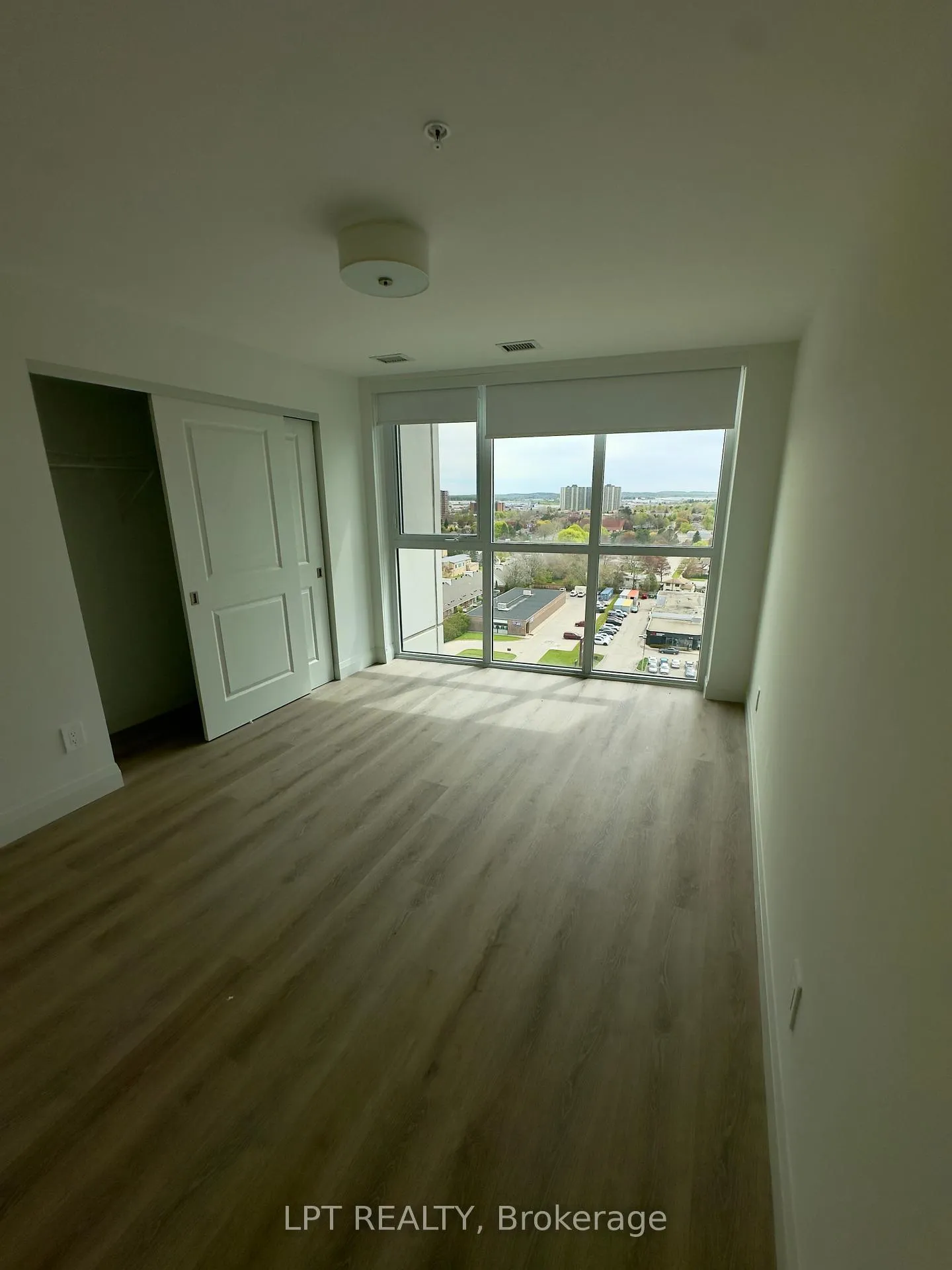 Photo 9 of Unit 1204, 1333 Weber, Kitchener — HOMEH