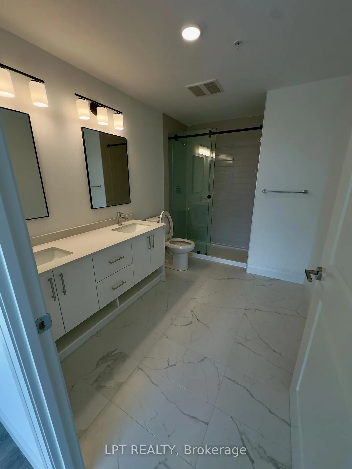 Photo 13 of Unit 1204, 1333 Weber, Kitchener — HOMEH
