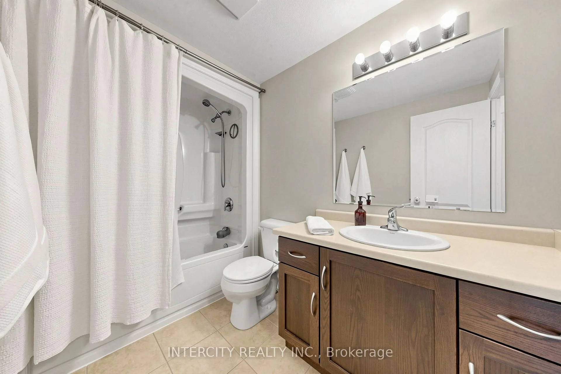Photo 27 of 70 Edwards Street, Guelph, Grange Road — HOMEH