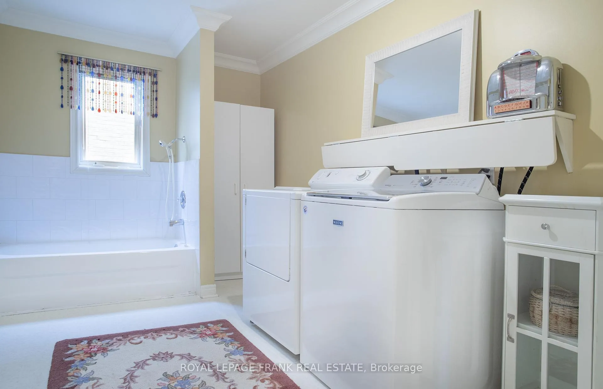 Photo 10 of 2940 Lakeview Boulevard, Ajax, South East — HOMEH