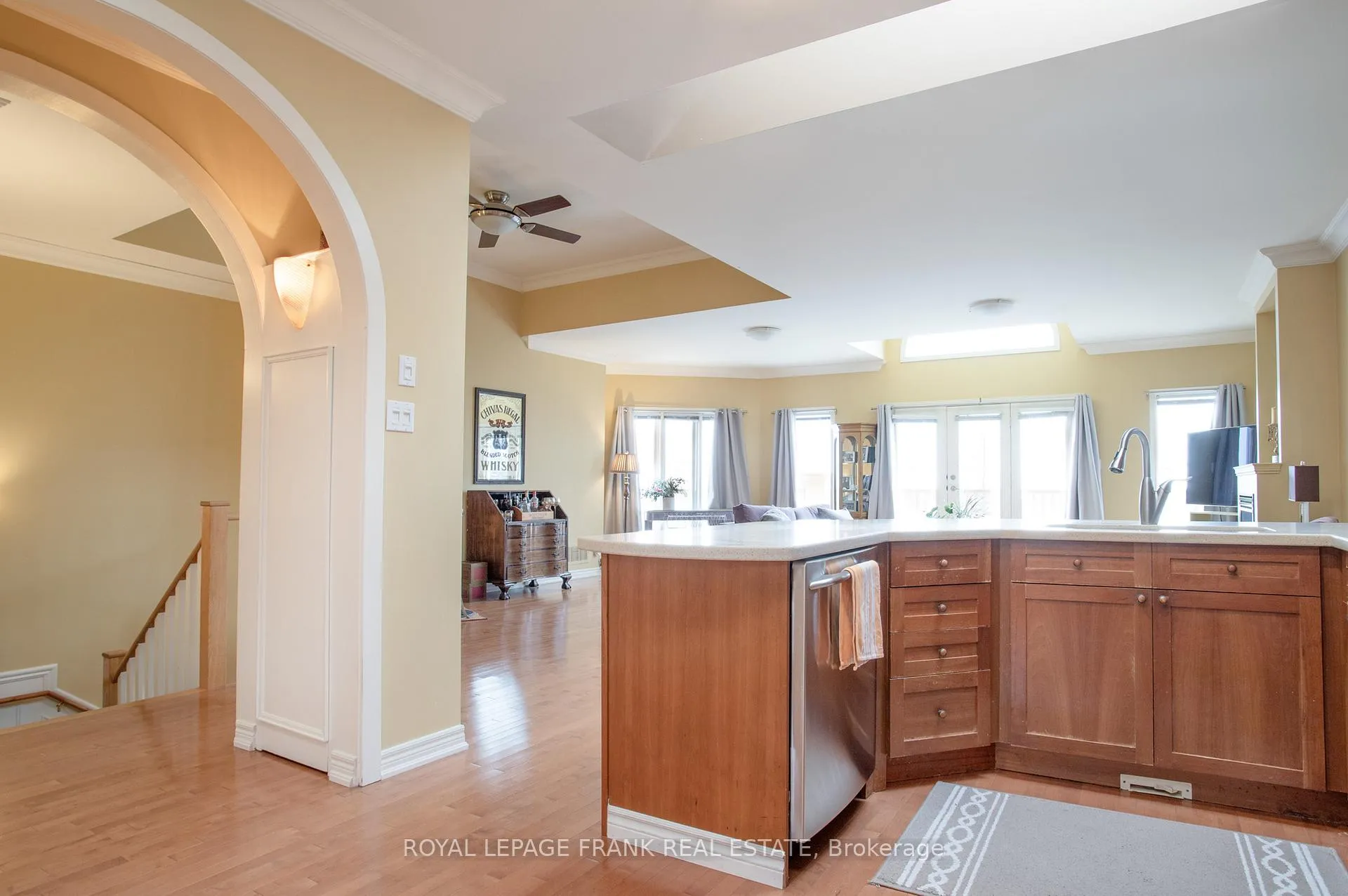 Photo 11 of 2940 Lakeview Boulevard, Ajax, South East — HOMEH