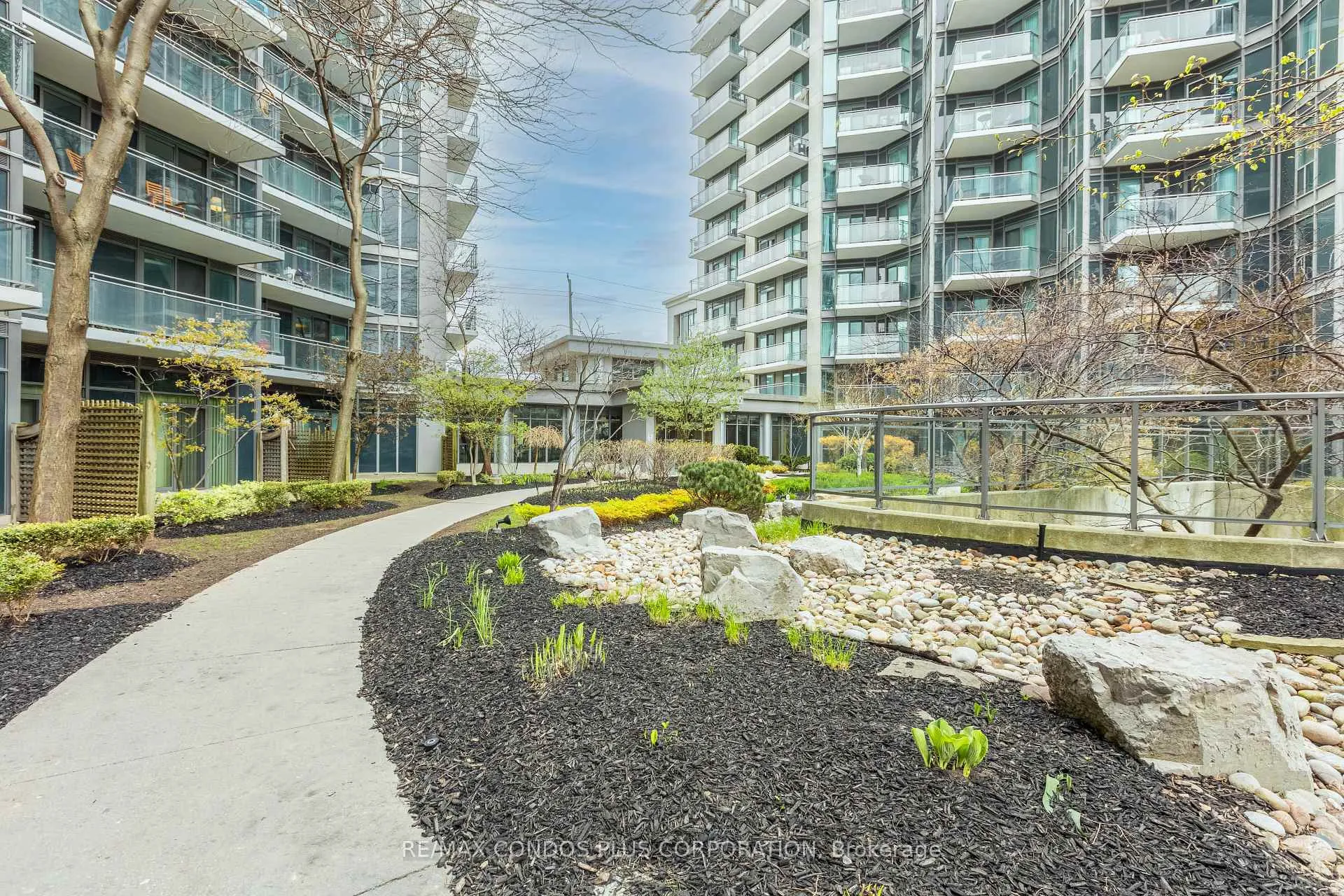 Photo of Unit 317, 2119 Lake Shore Boulevard W