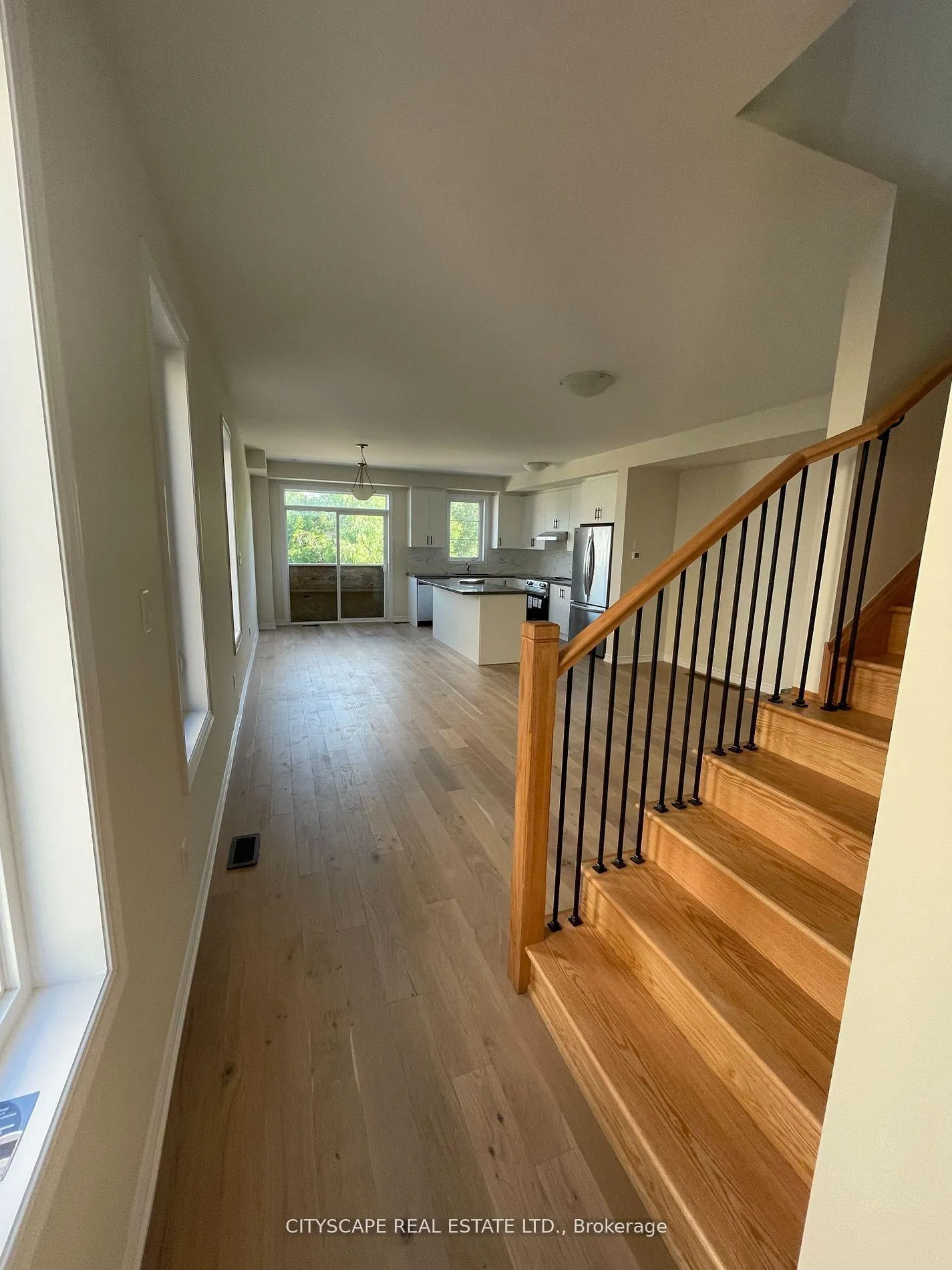 Photo 9 of 1392 Almonte Drive, Burlington, Tyandaga — HOMEH