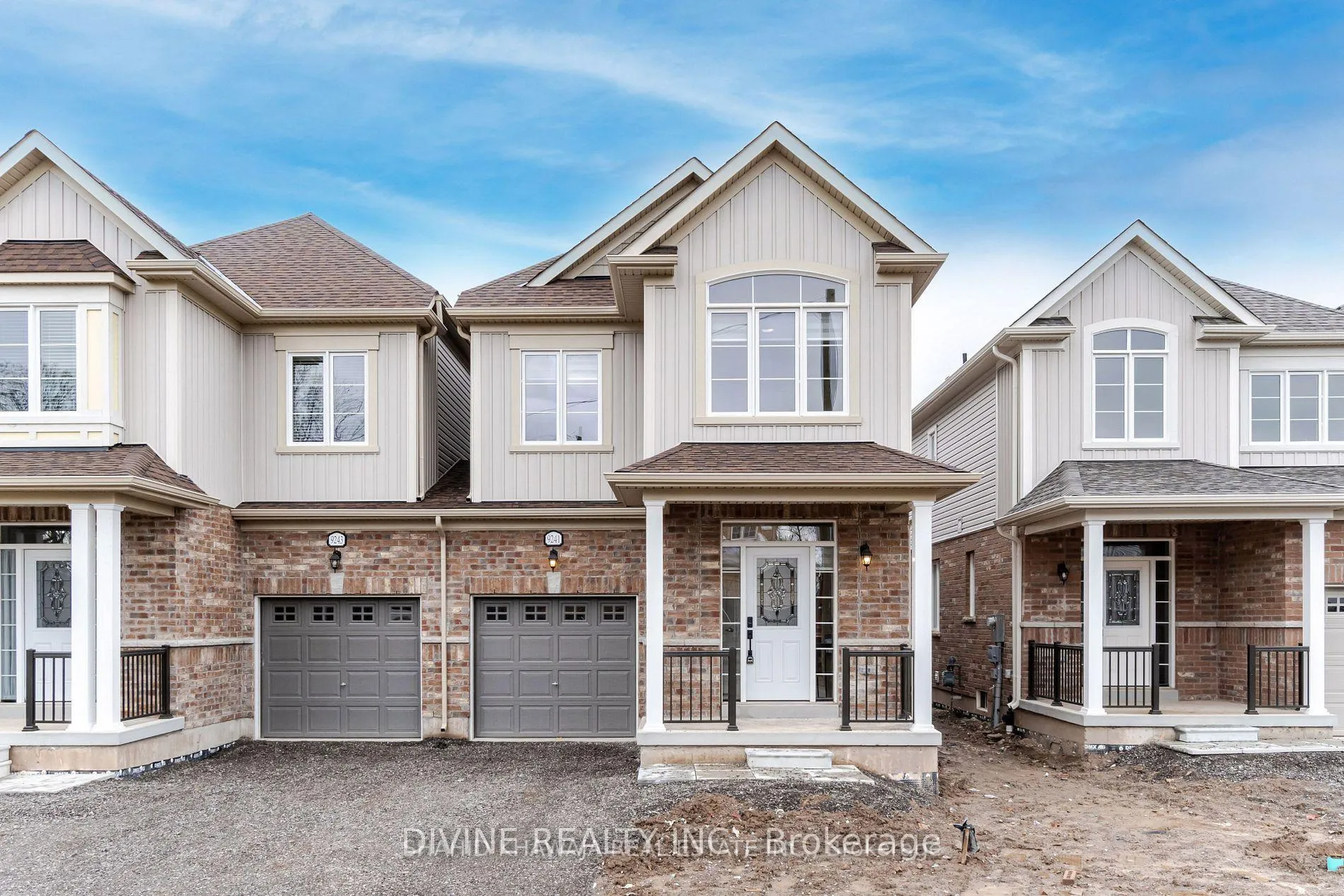 Photo 1 of 9241 White Oak Avenue, Niagara Falls, Lyons Creek — HOMEH