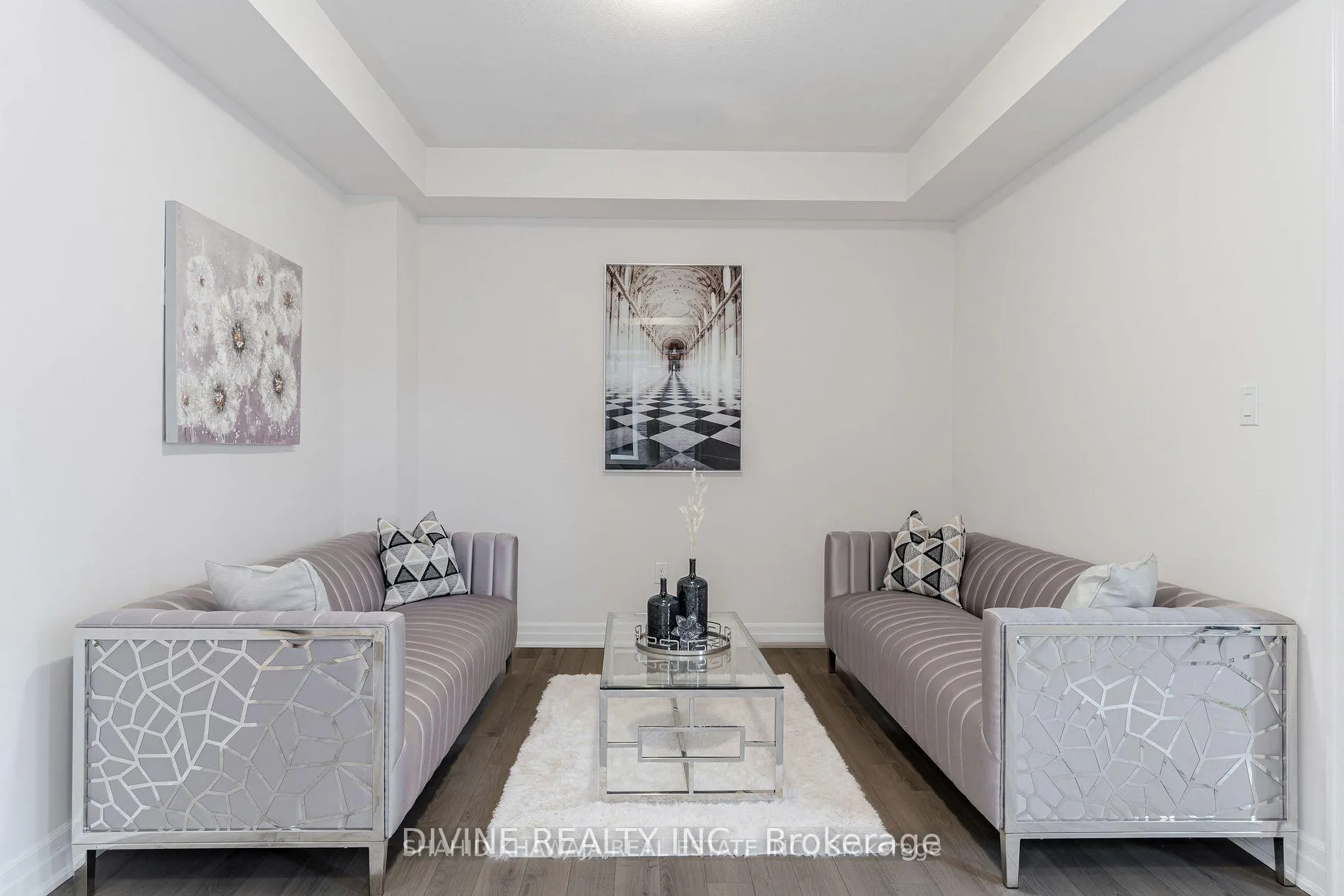 Photo 7 of 9241 White Oak Avenue, Niagara Falls, Lyons Creek — HOMEH