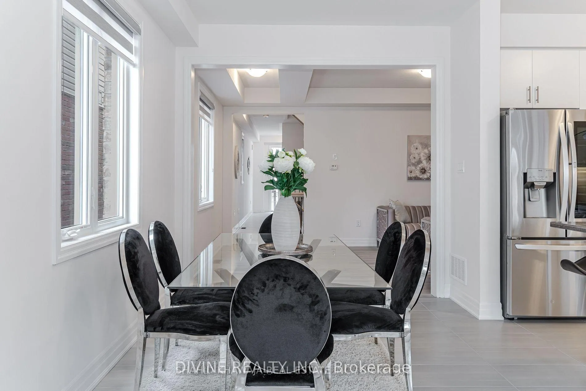 Photo 9 of 9241 White Oak Avenue, Niagara Falls, Lyons Creek — HOMEH