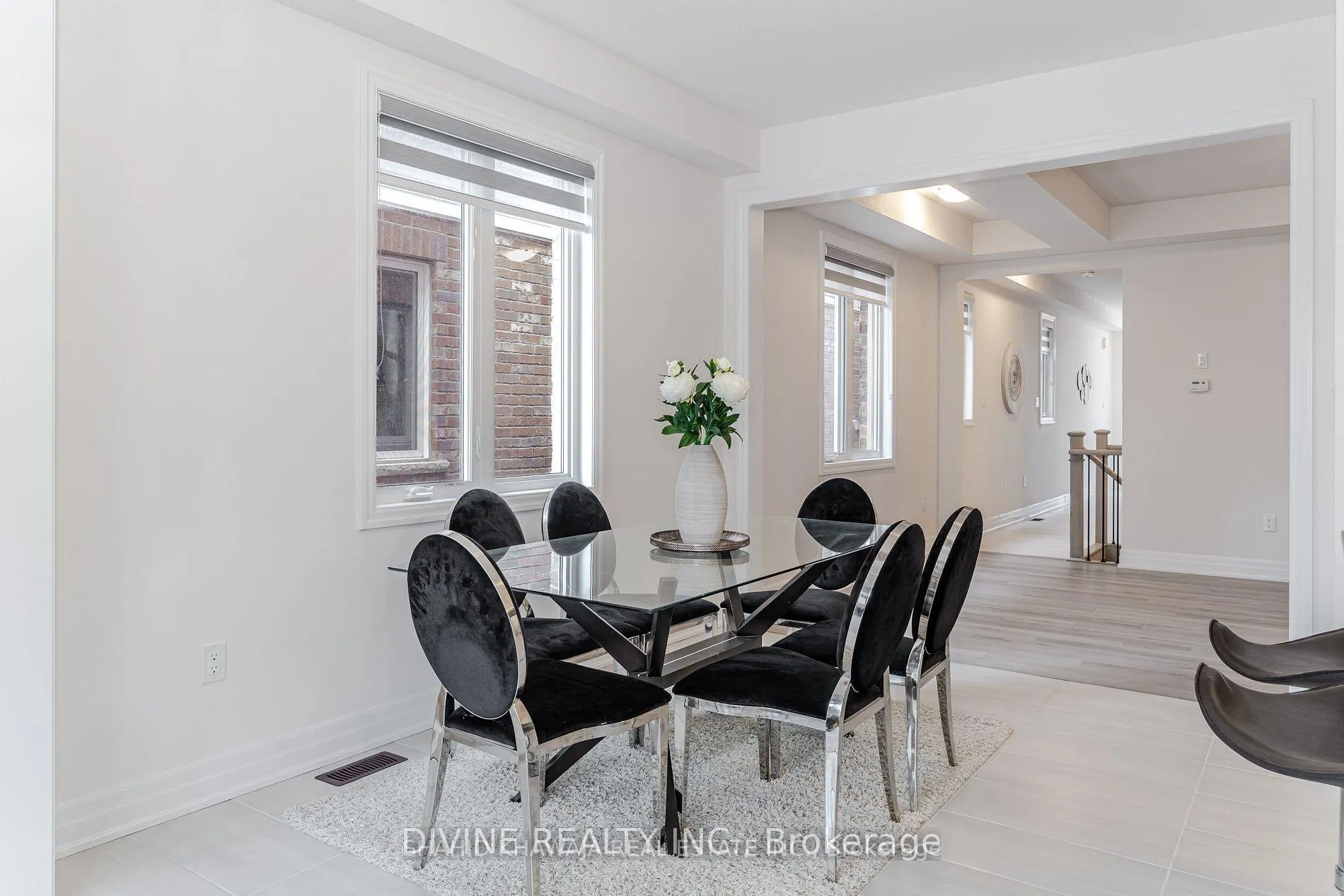 Photo 10 of 9241 White Oak Avenue, Niagara Falls, Lyons Creek — HOMEH