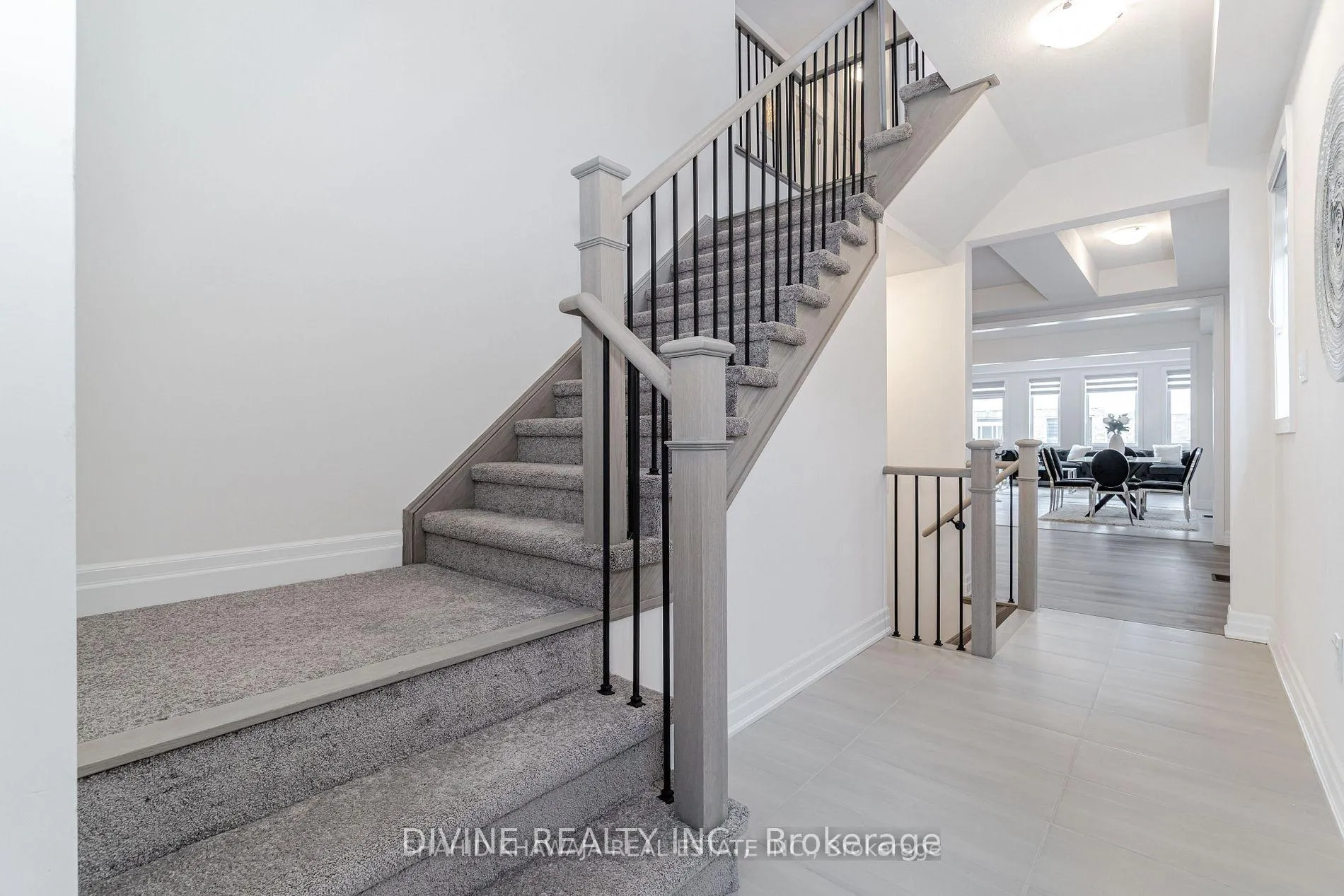 Photo 17 of 9241 White Oak Avenue, Niagara Falls, Lyons Creek — HOMEH