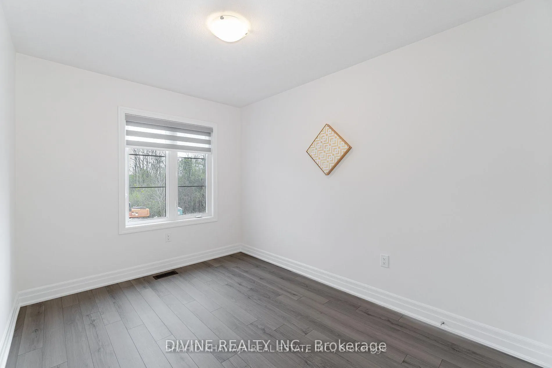 Photo 30 of 9241 White Oak Avenue, Niagara Falls, Lyons Creek — HOMEH