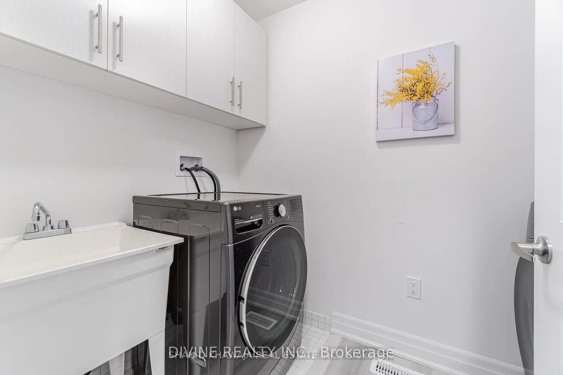Photo 34 of 9241 White Oak Avenue, Niagara Falls, Lyons Creek — HOMEH