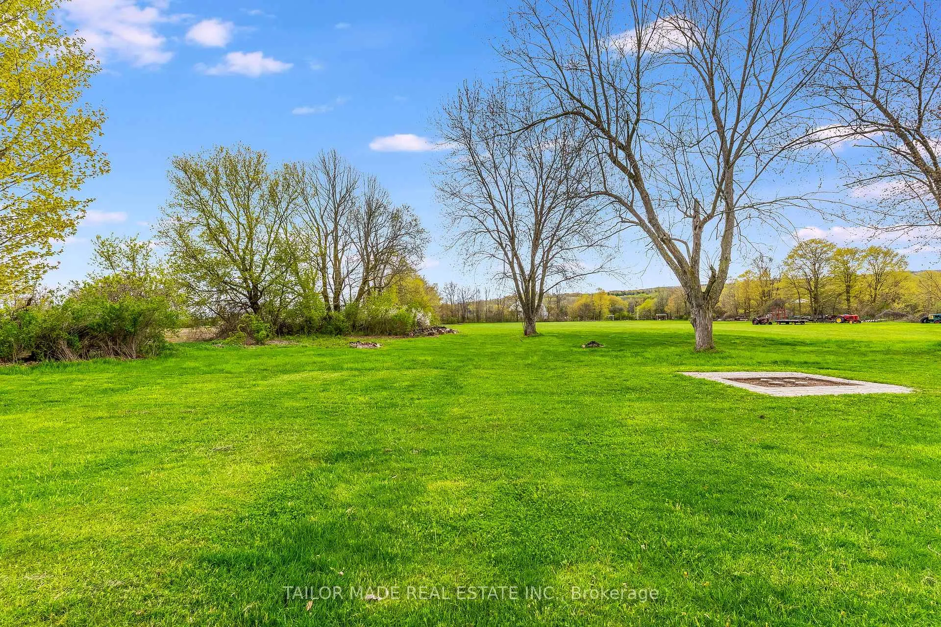 Photo 7 of 61 George Street, Clearview, Creemore — HOMEH