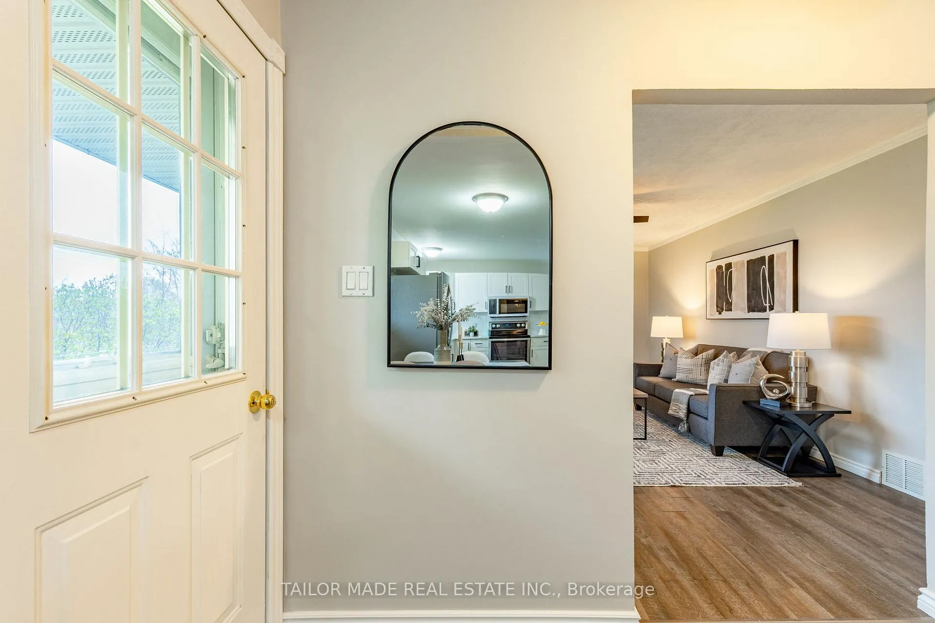 Photo 17 of 61 George Street, Clearview, Creemore — HOMEH