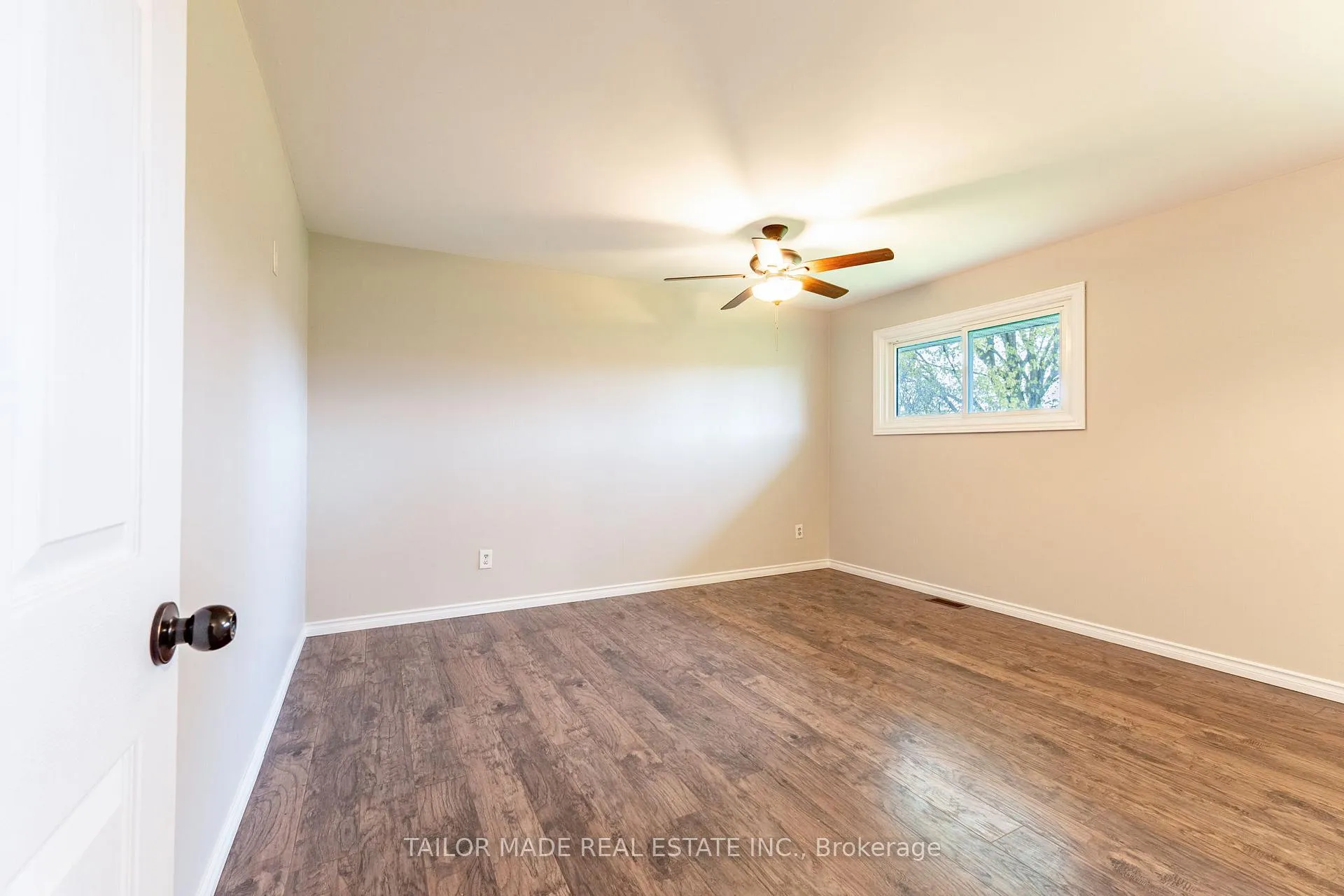 Photo 27 of 61 George Street, Clearview, Creemore — HOMEH