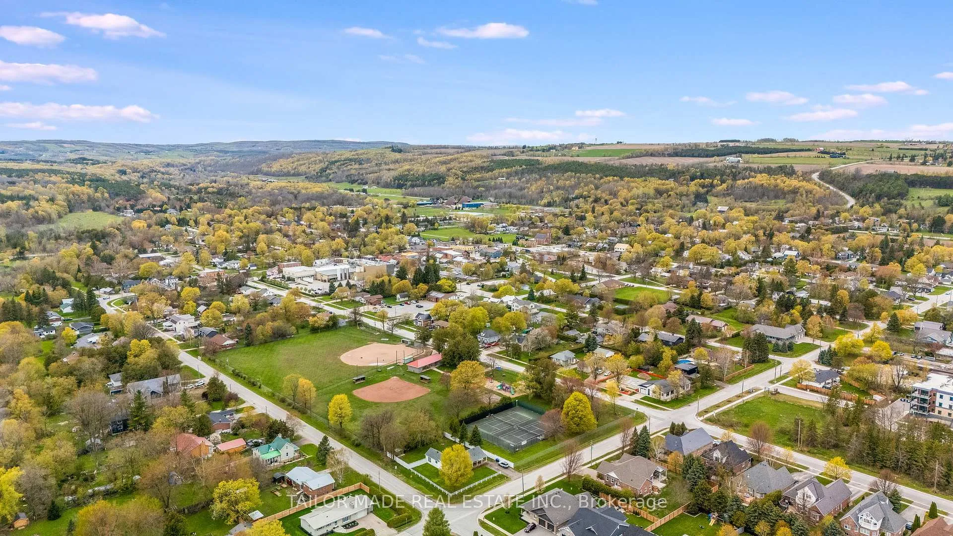 Photo 47 of 61 George Street, Clearview, Creemore — HOMEH