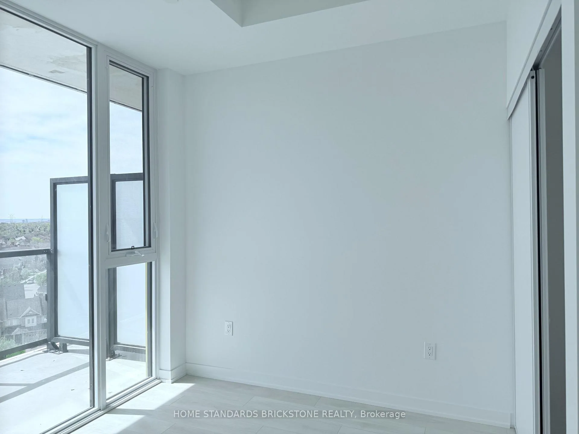 Photo 17 of Unit C908, 4878 Powers Common, Burlington, Alton — HOMEH