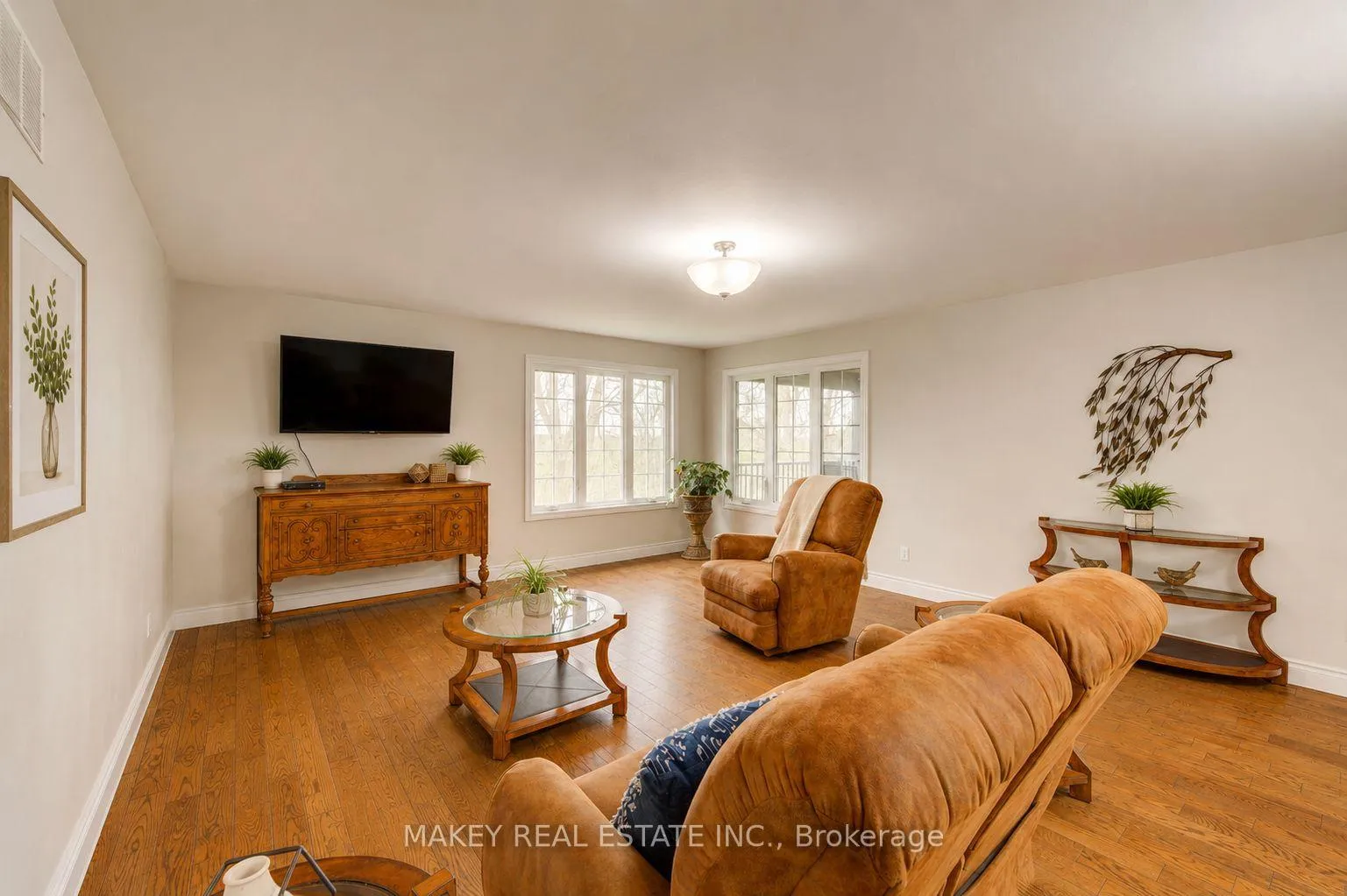 Photo 17 of 139 John Street, Zorra, Embro — HOMEH