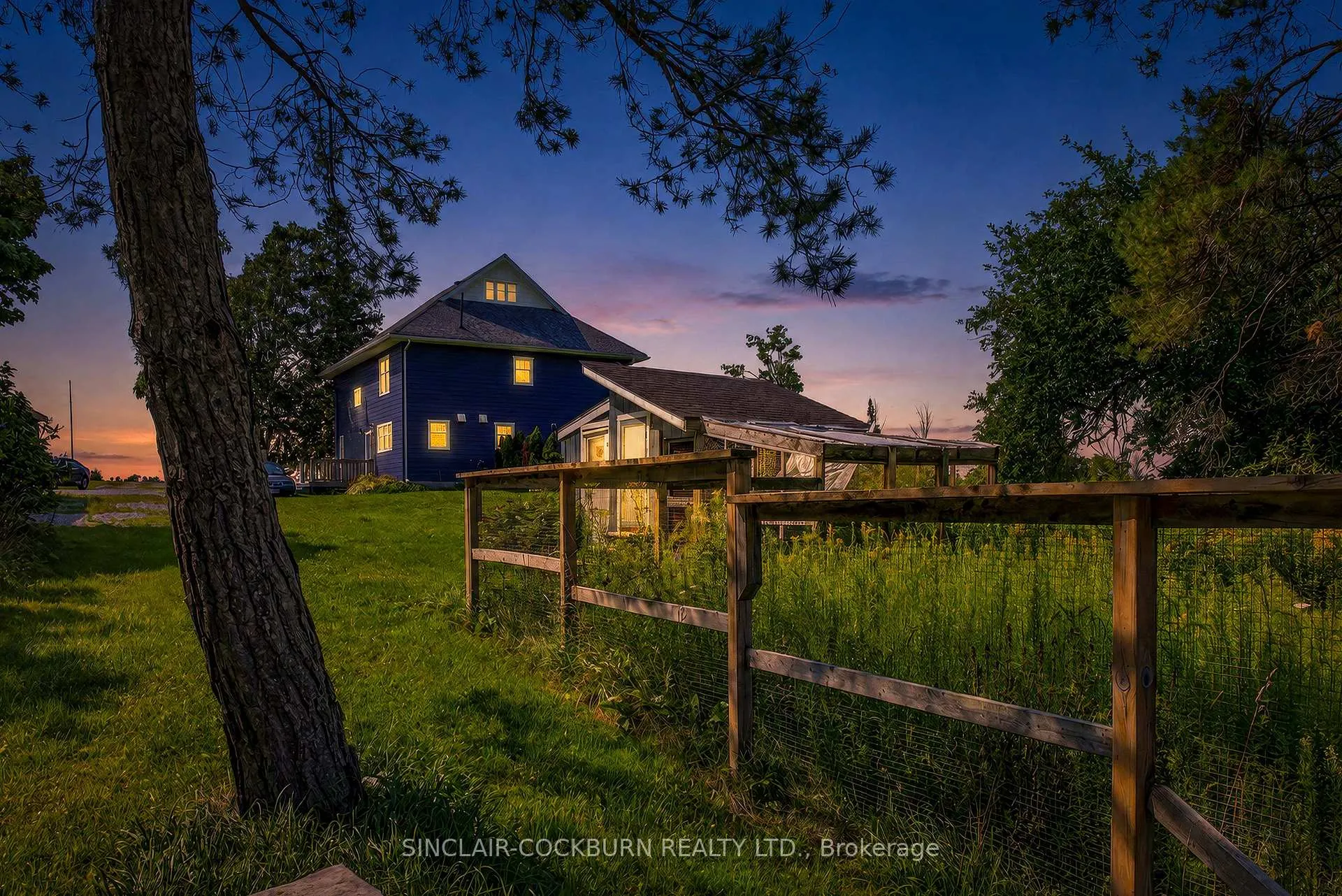 Photo 5 of 2612 10th Line, Innisfil, Rural Innisfil — HOMEH