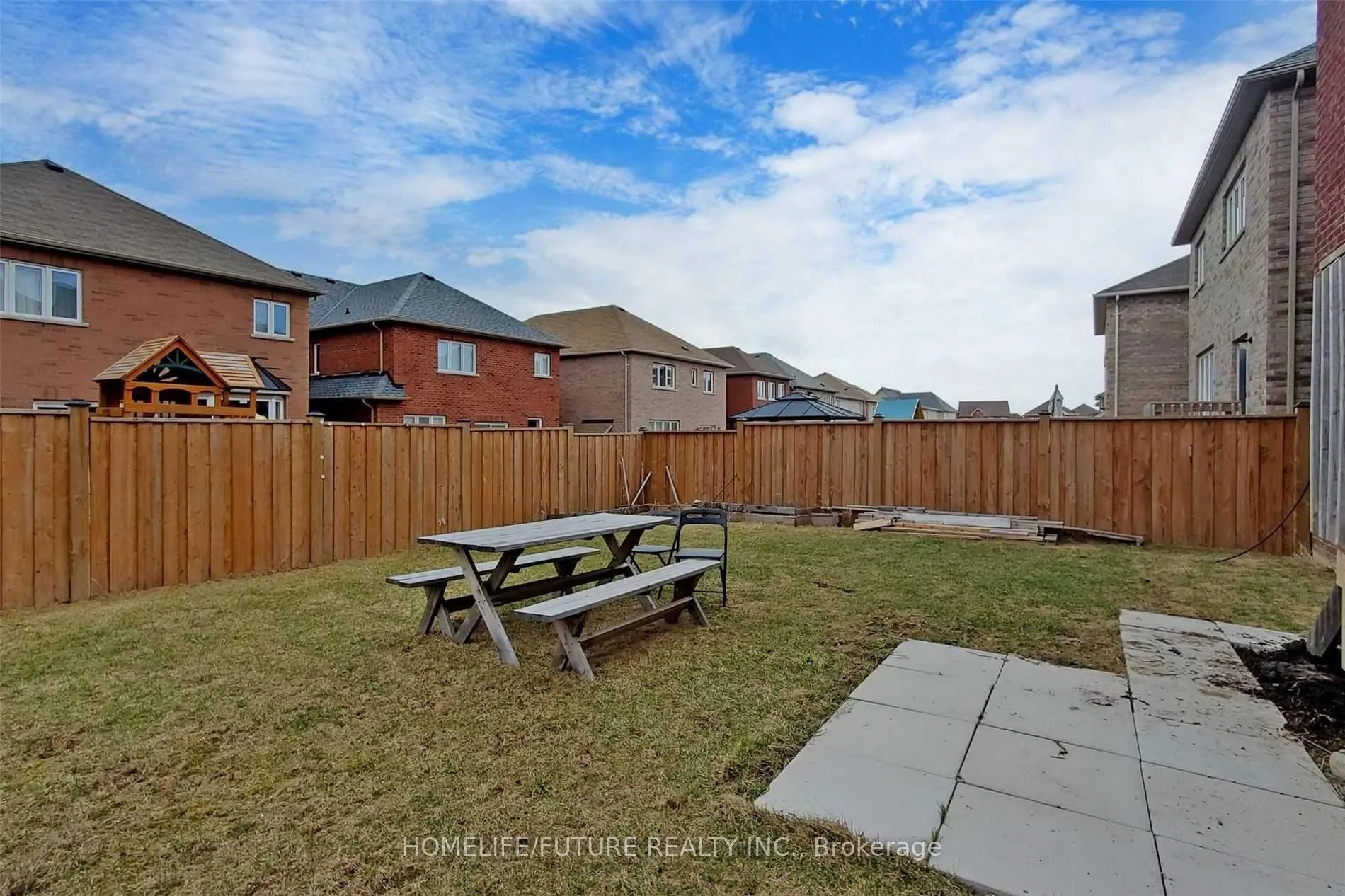 Photo 36 of 984 Wrenwood Drive, Oshawa, Taunton — HOMEH