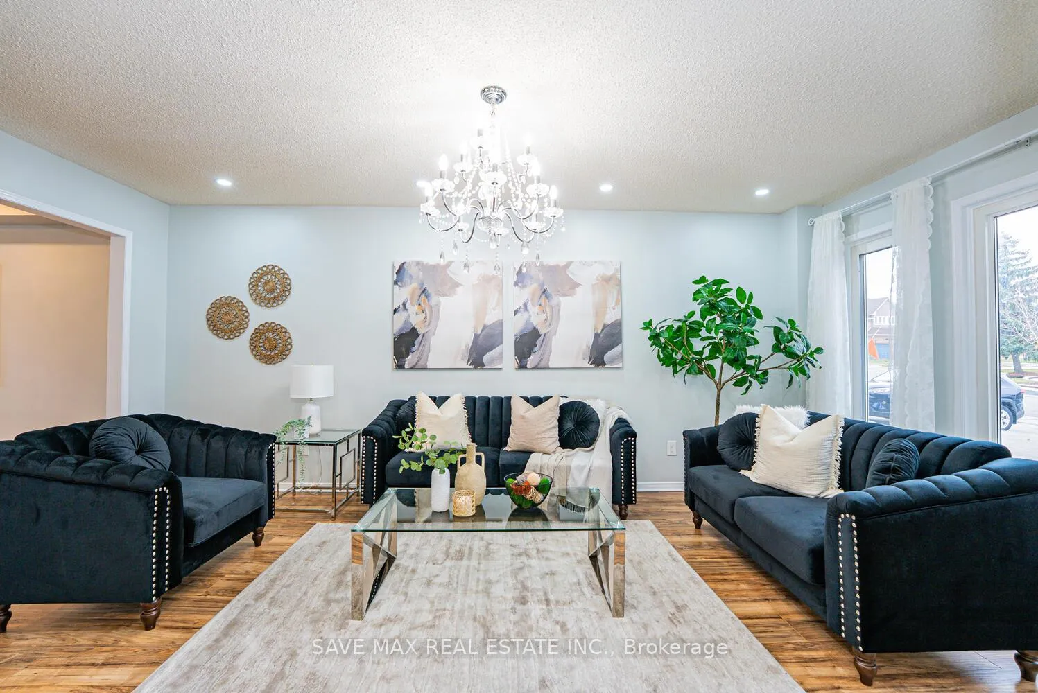 Photo 6 of 30 Adirondack Crescent, Brampton, Sandringham-Wellington — HOMEH