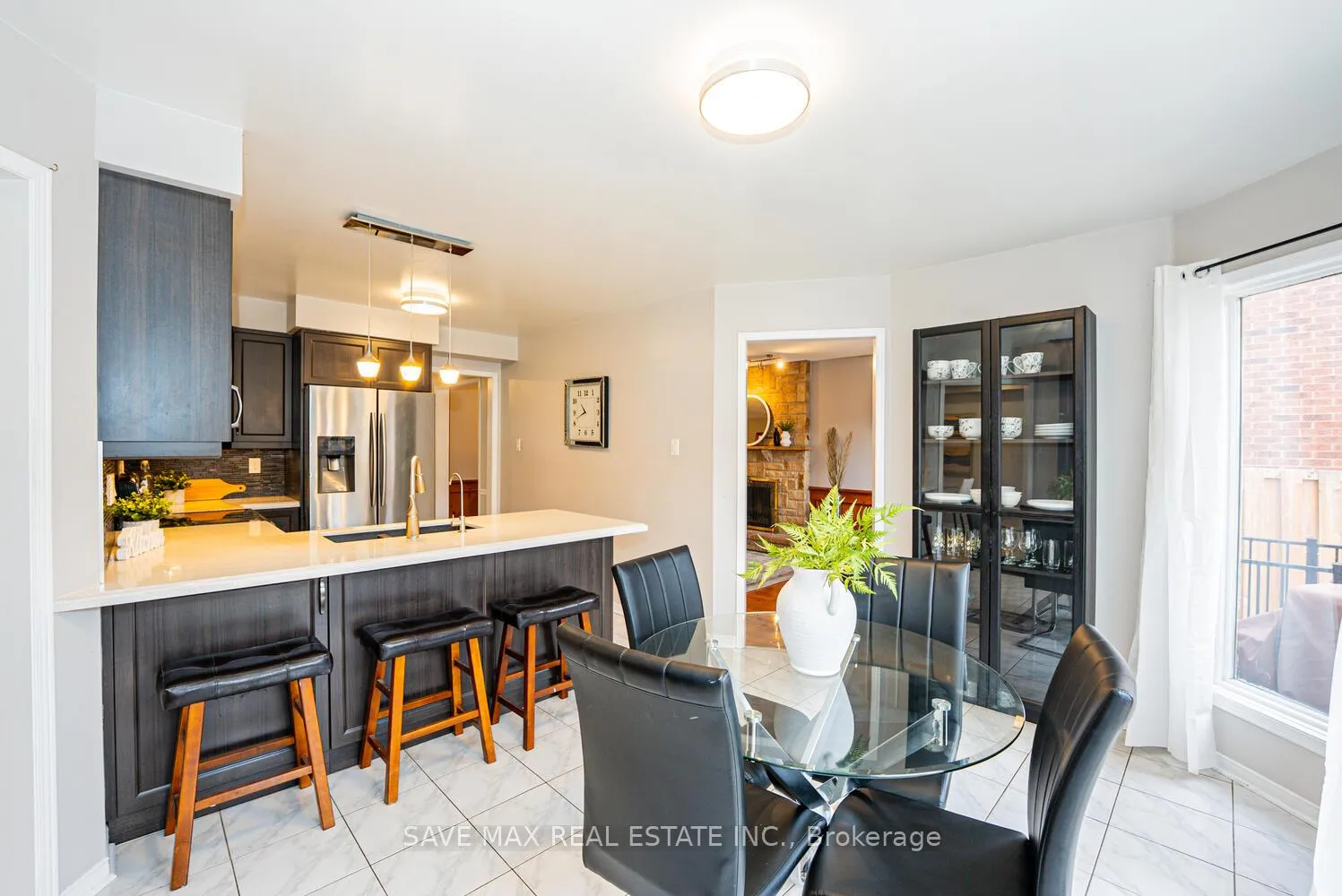 Photo 17 of 30 Adirondack Crescent, Brampton, Sandringham-Wellington — HOMEH