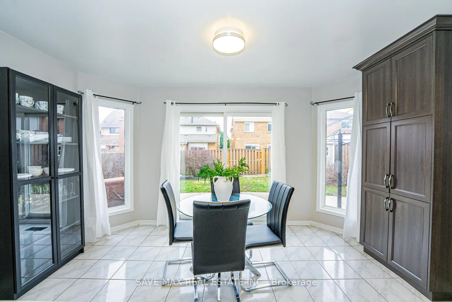 Photo 19 of 30 Adirondack Crescent, Brampton, Sandringham-Wellington — HOMEH