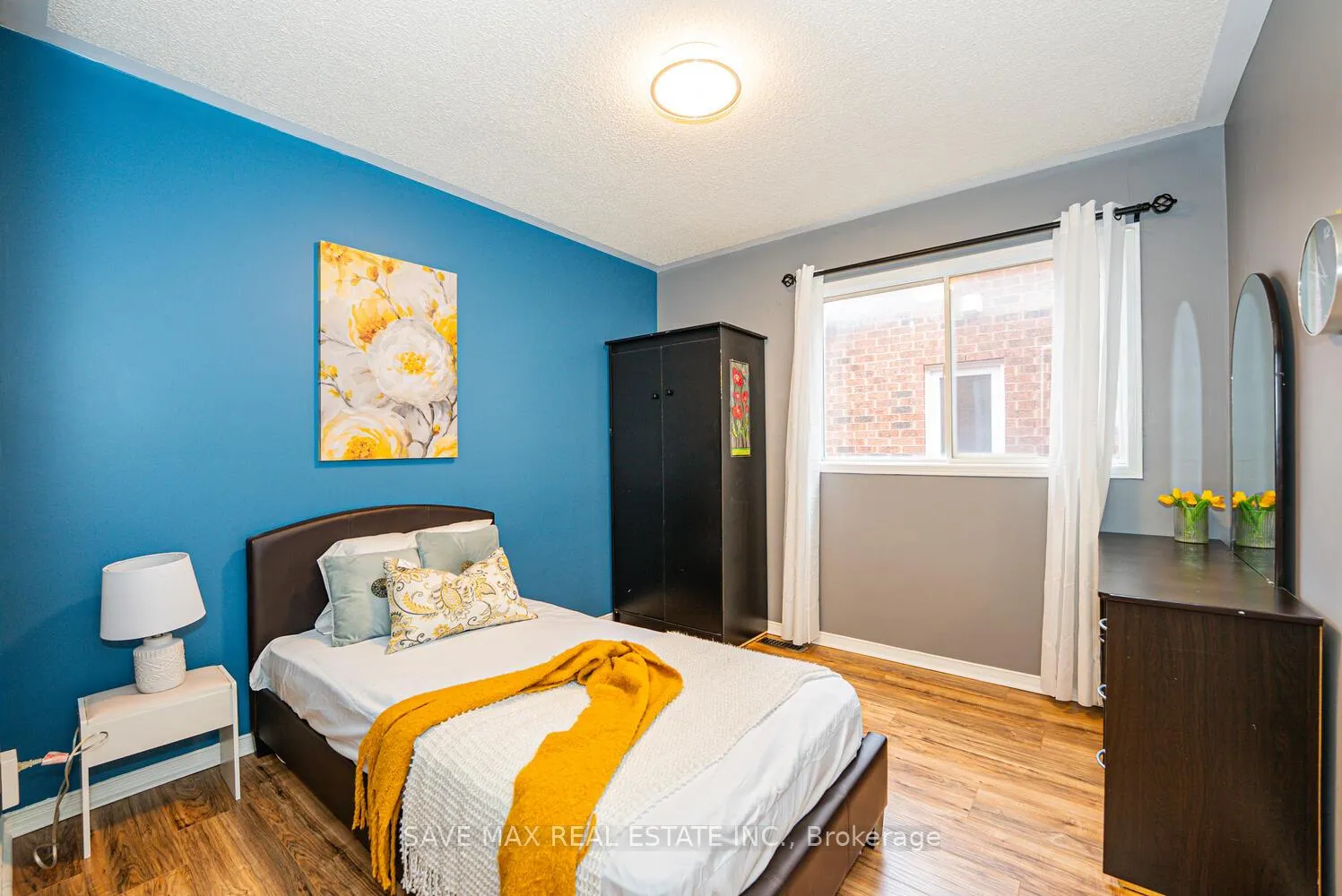 Photo 36 of 30 Adirondack Crescent, Brampton, Sandringham-Wellington — HOMEH