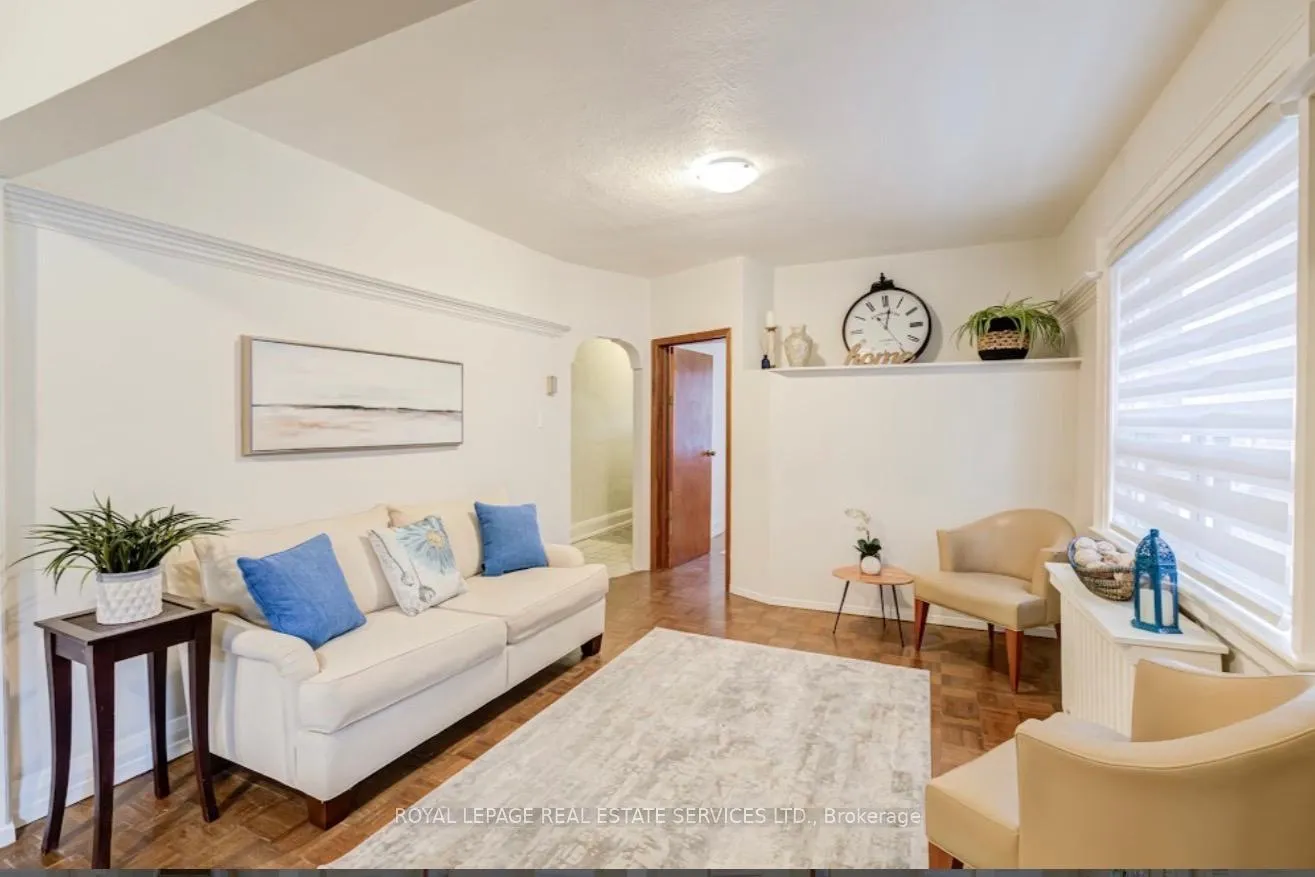 Photo 5 of 21 Hatherley Road, Toronto, Caledonia-Fairbank — HOMEH
