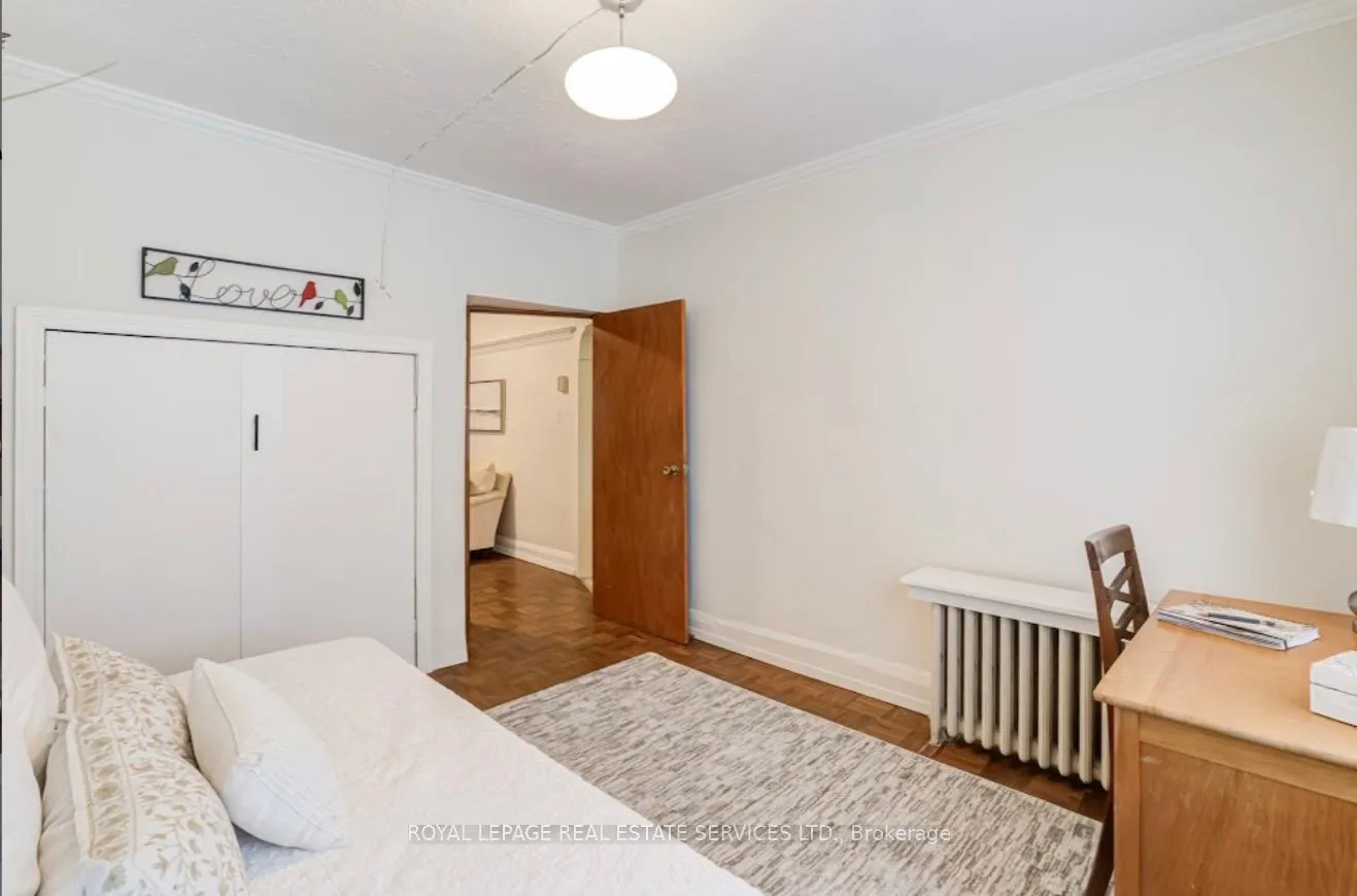 Photo 8 of 21 Hatherley Road, Toronto, Caledonia-Fairbank — HOMEH