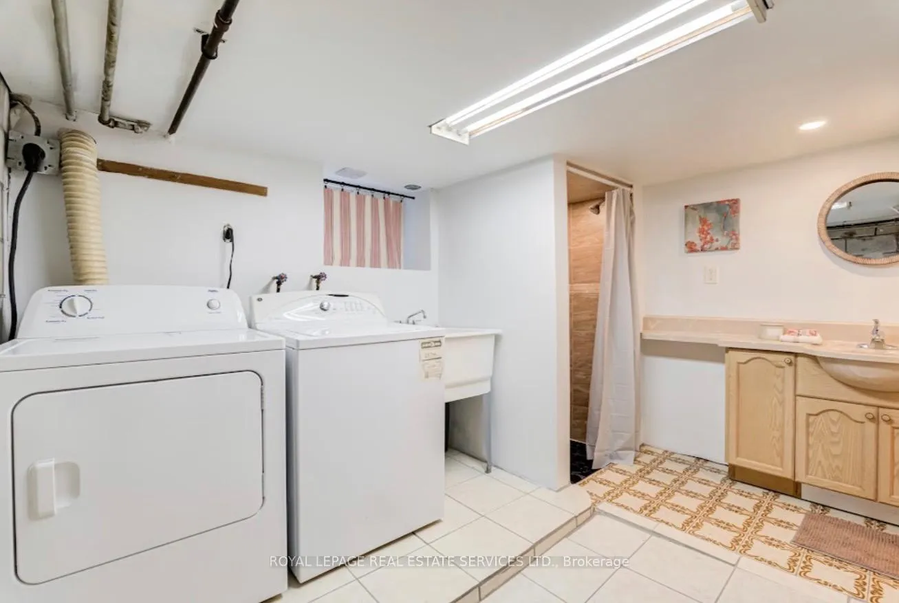 Photo 26 of 21 Hatherley Road, Toronto, Caledonia-Fairbank — HOMEH