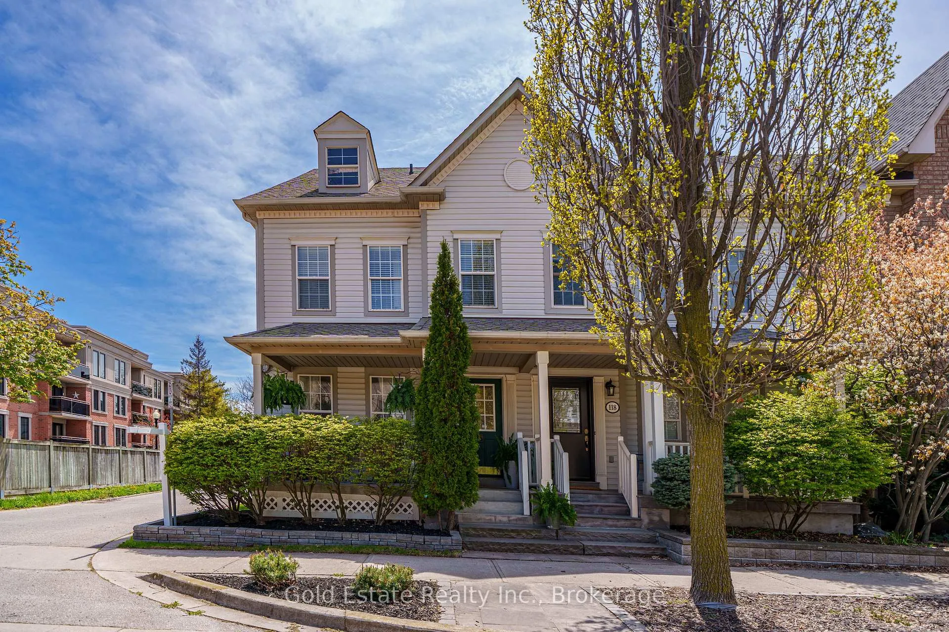 Photo 1 of 120 Roxton Road, Oakville, River Oaks — HOMEH