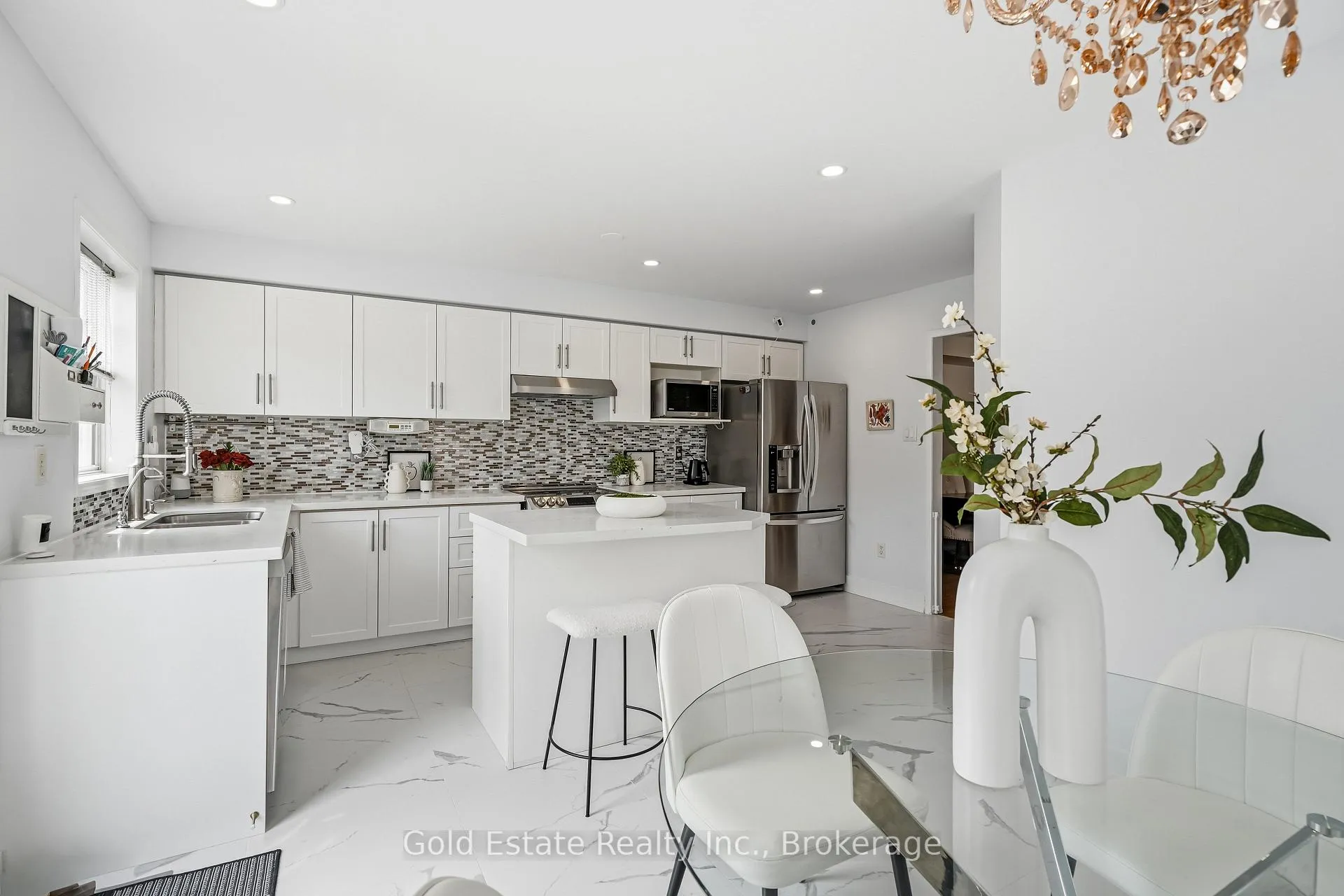 Photo 15 of 120 Roxton Road, Oakville, River Oaks — HOMEH