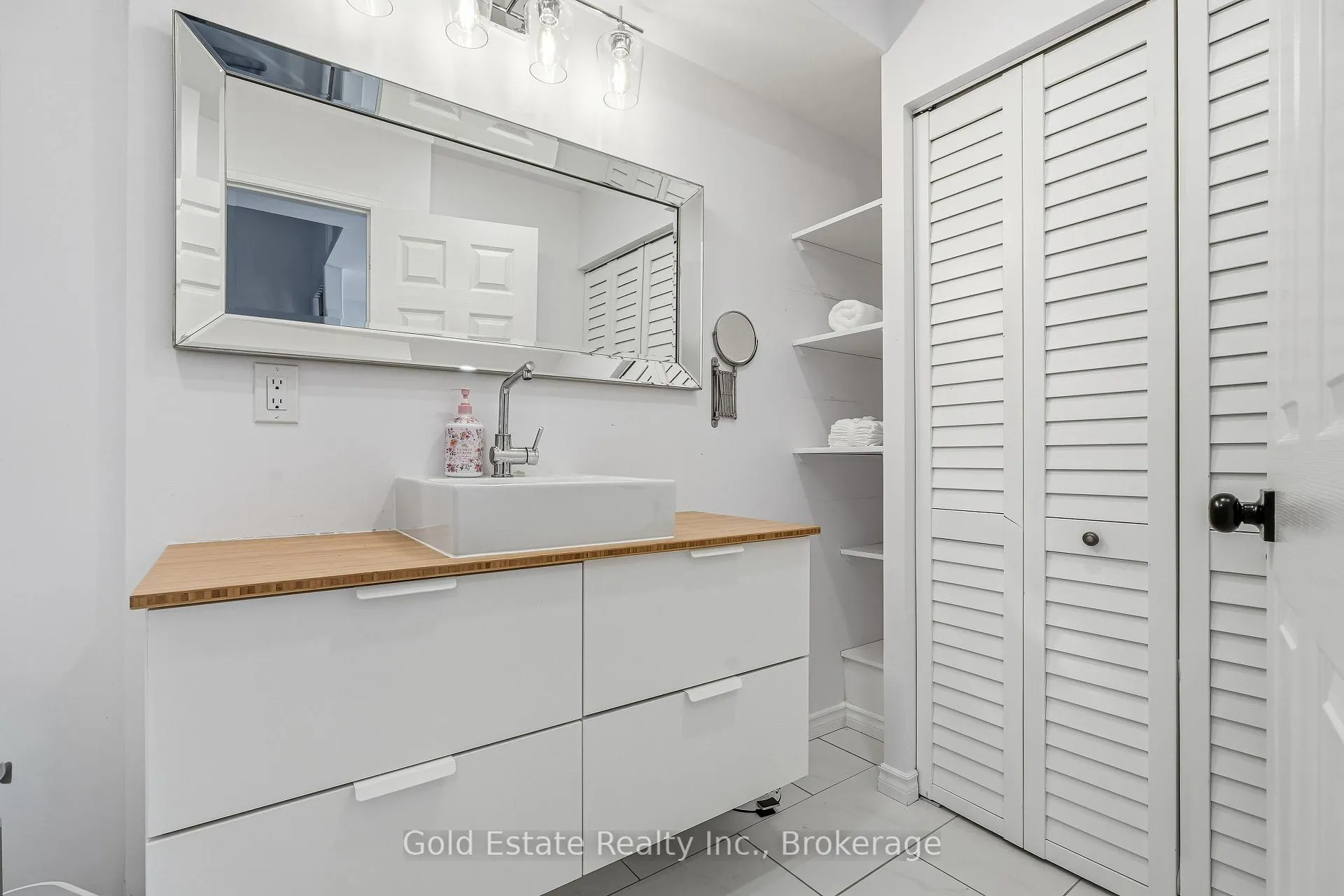 Photo 19 of 120 Roxton Road, Oakville, River Oaks — HOMEH