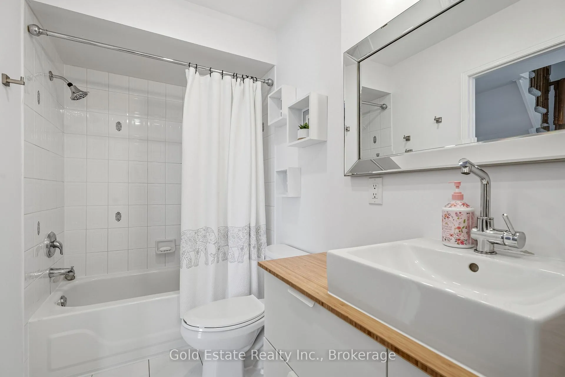 Photo 20 of 120 Roxton Road, Oakville, River Oaks — HOMEH