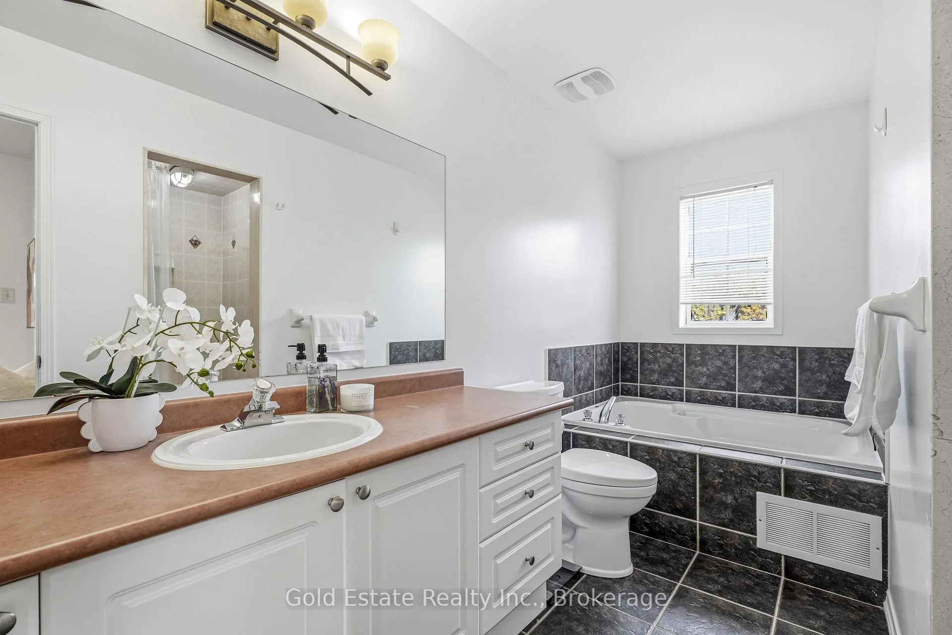 Photo 35 of 120 Roxton Road, Oakville, River Oaks — HOMEH