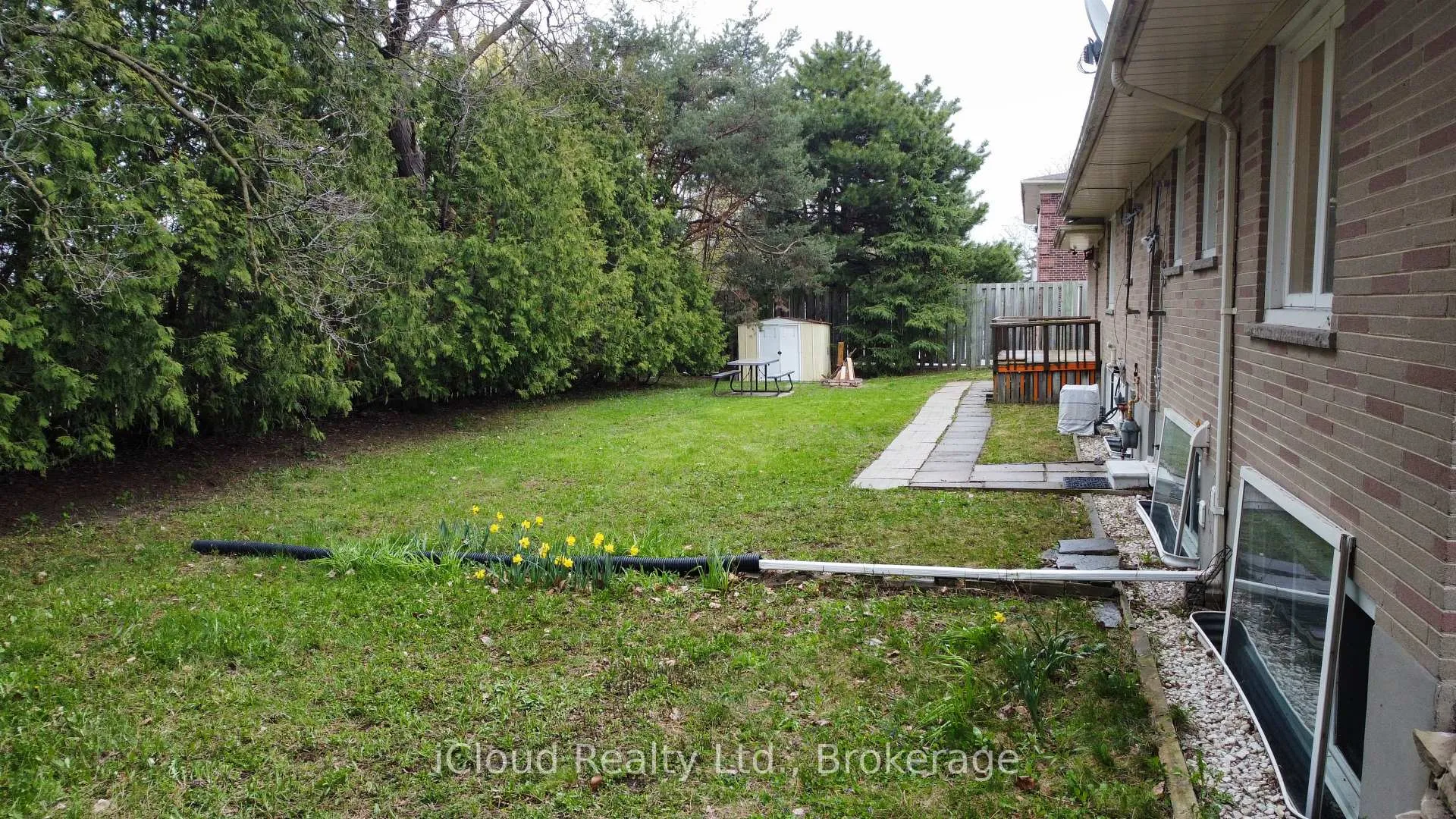 Photo 23 of 4 Longbridge Road, Vaughan, Uplands — HOMEH
