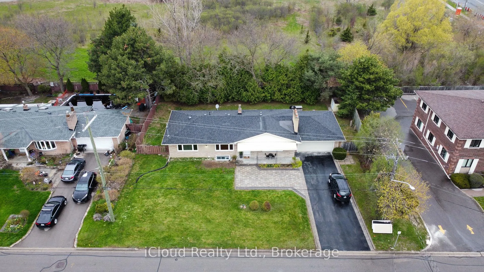 Photo 29 of 4 Longbridge Road, Vaughan, Uplands — HOMEH