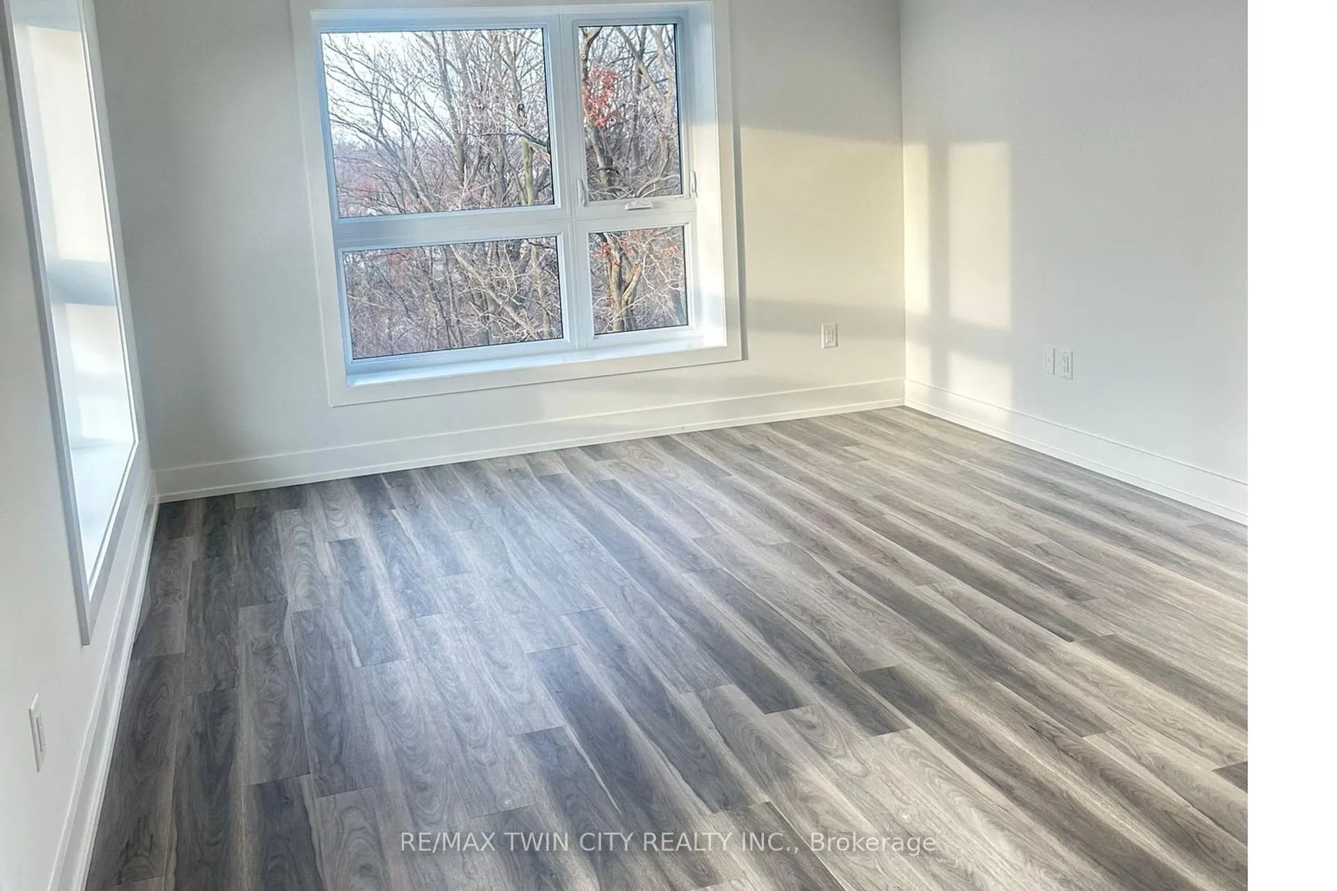 Photo 12 of Unit 506, 1100 Lackner Place, Kitchener — HOMEH