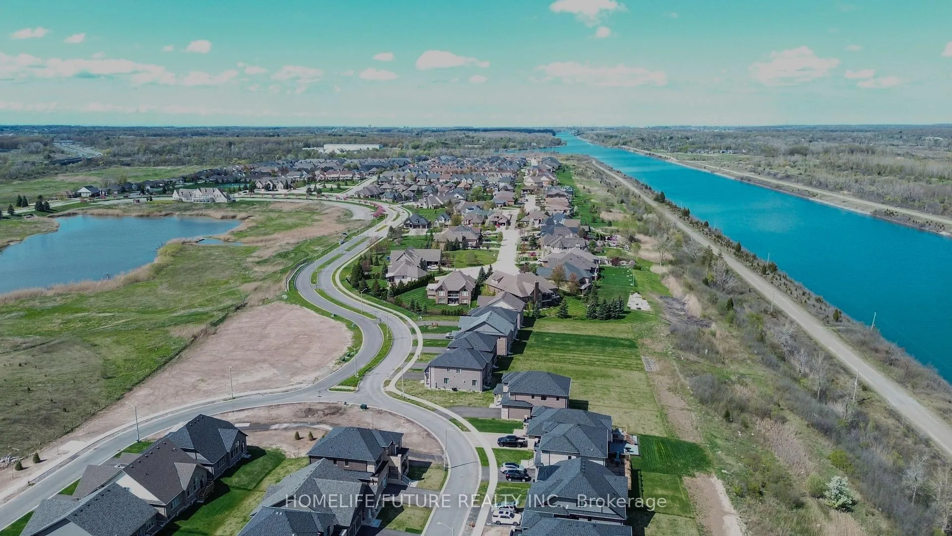 Photo 4 of 114 Shoreview Drive, Welland, Hwy 406/Welland — HOMEH