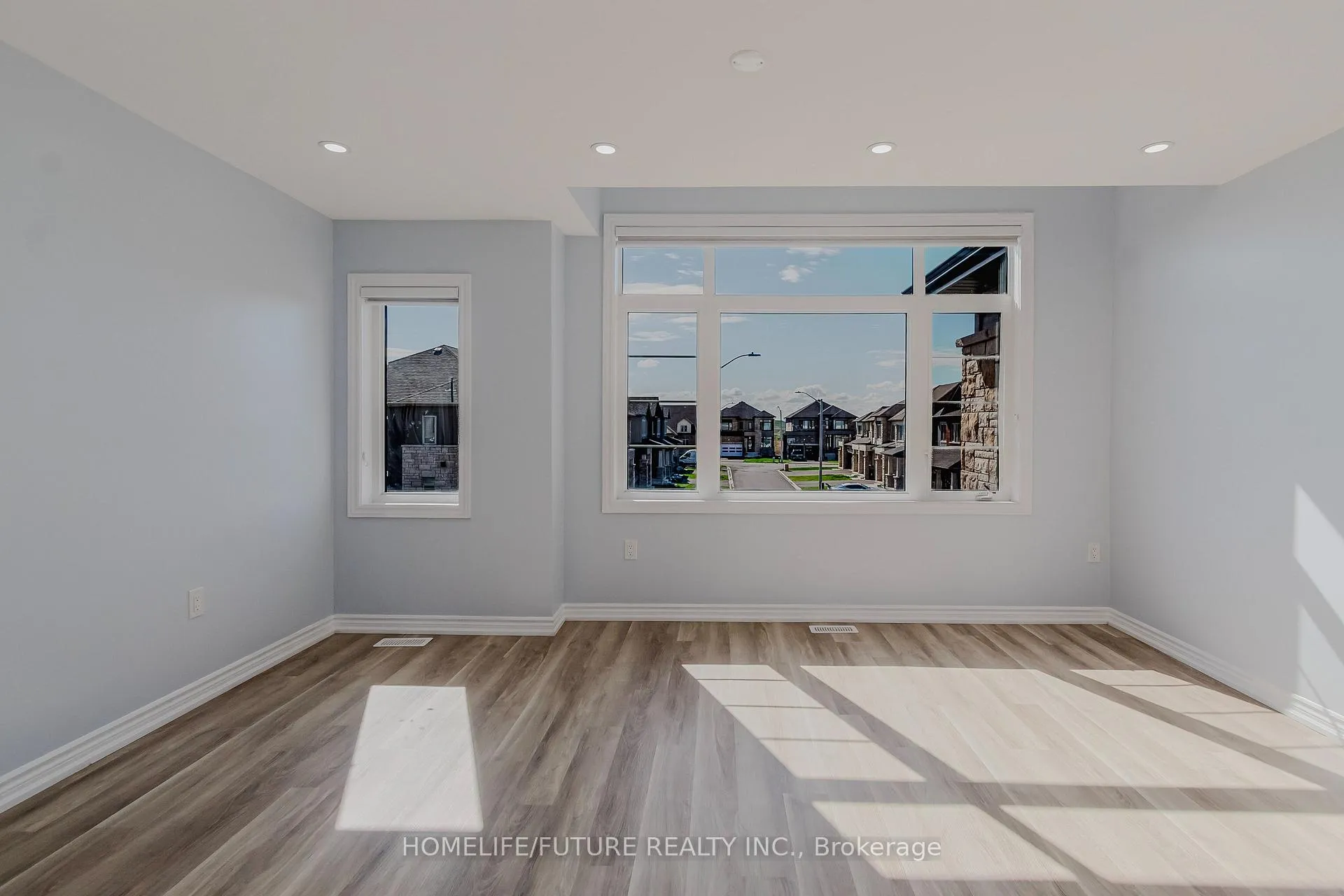 Photo 26 of 114 Shoreview Drive, Welland, Hwy 406/Welland — HOMEH