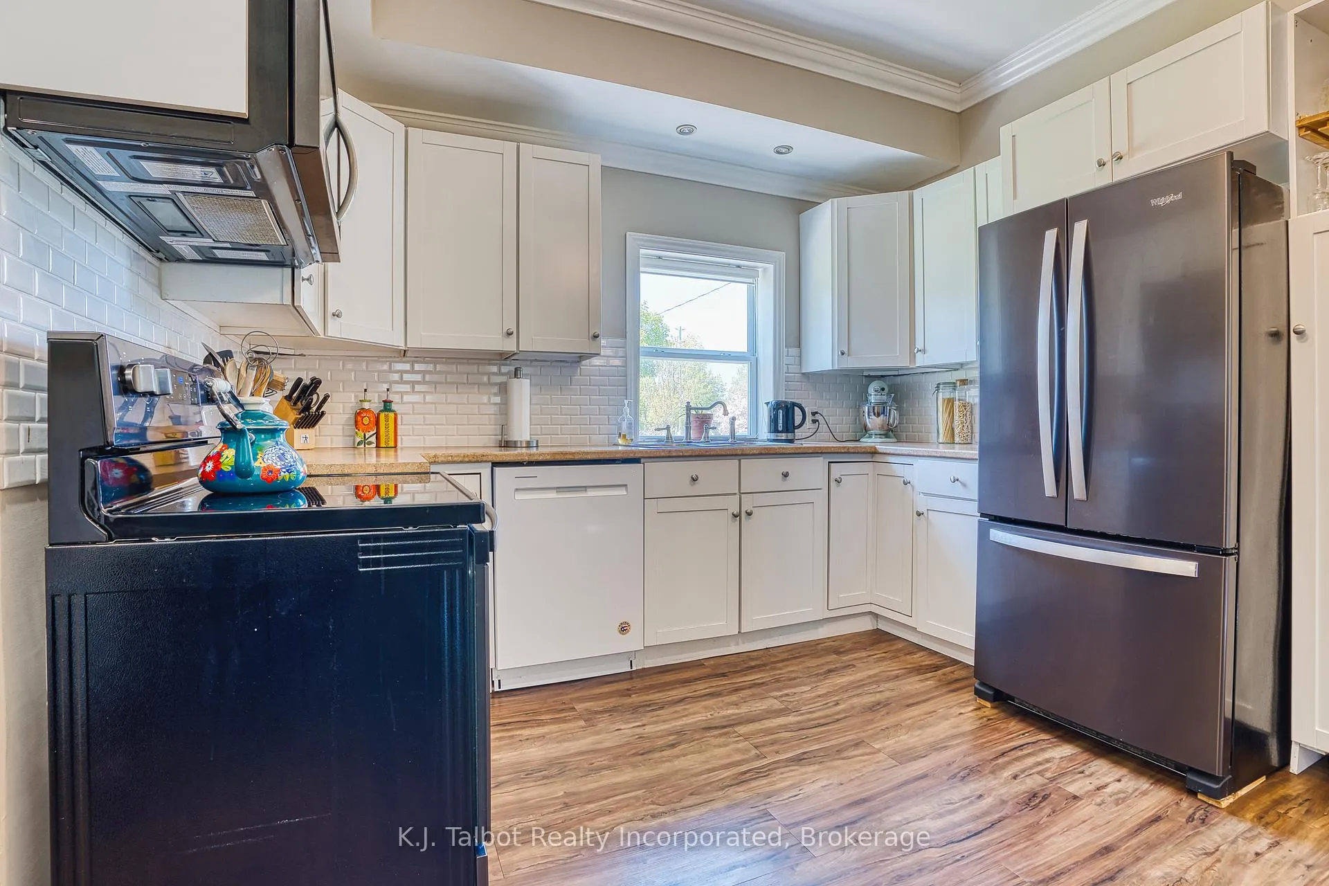 Photo 10 of 112 Anglesea Street, Goderich, Goderich (Town) — HOMEH