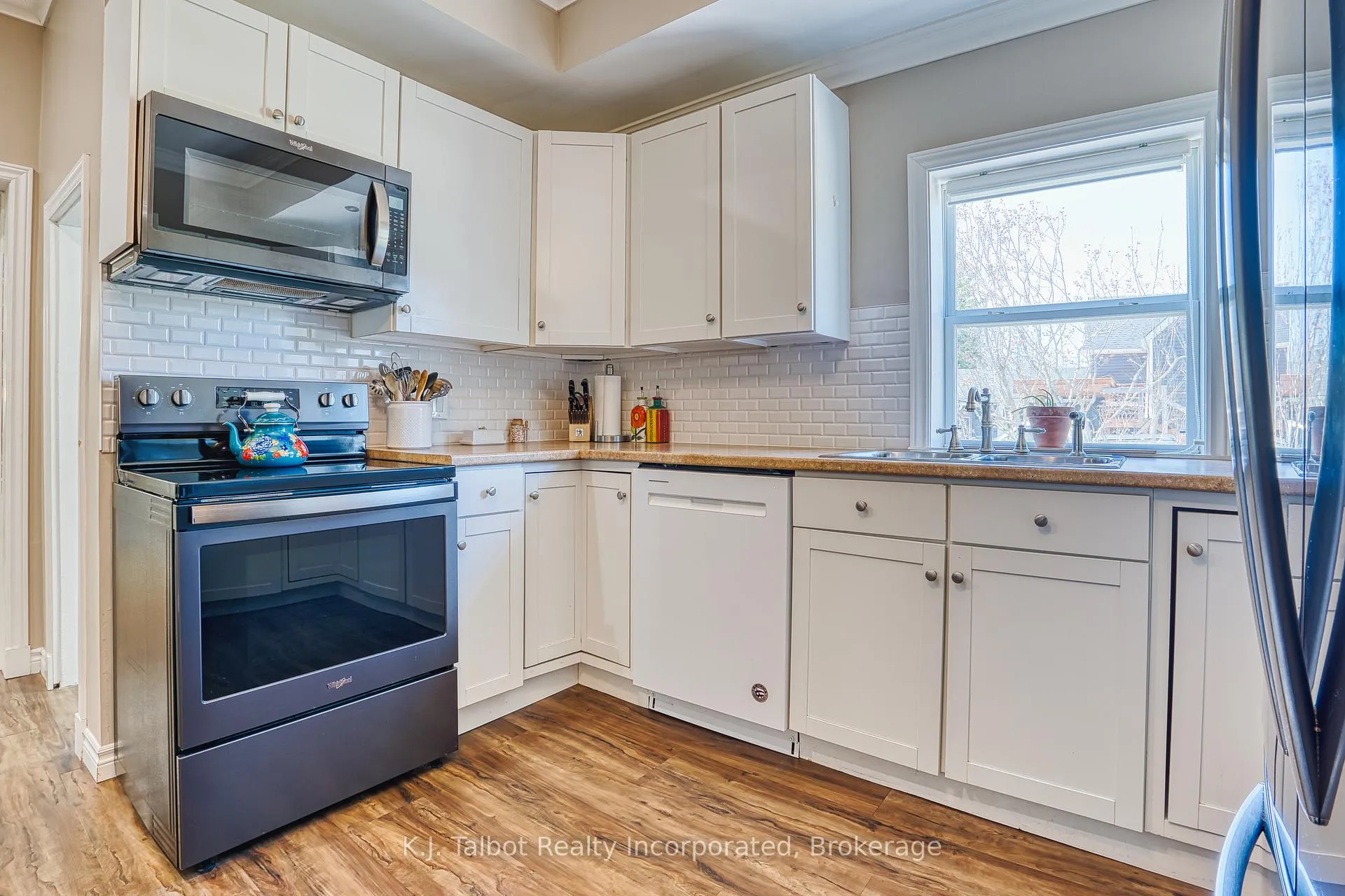 Photo 12 of 112 Anglesea Street, Goderich, Goderich (Town) — HOMEH