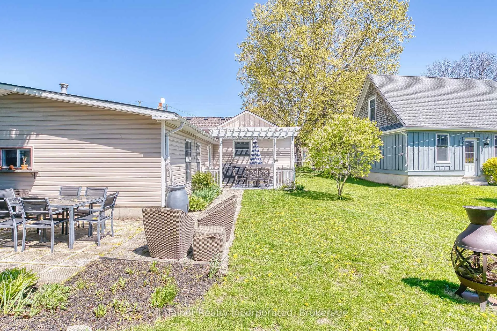Photo 33 of 112 Anglesea Street, Goderich, Goderich (Town) — HOMEH