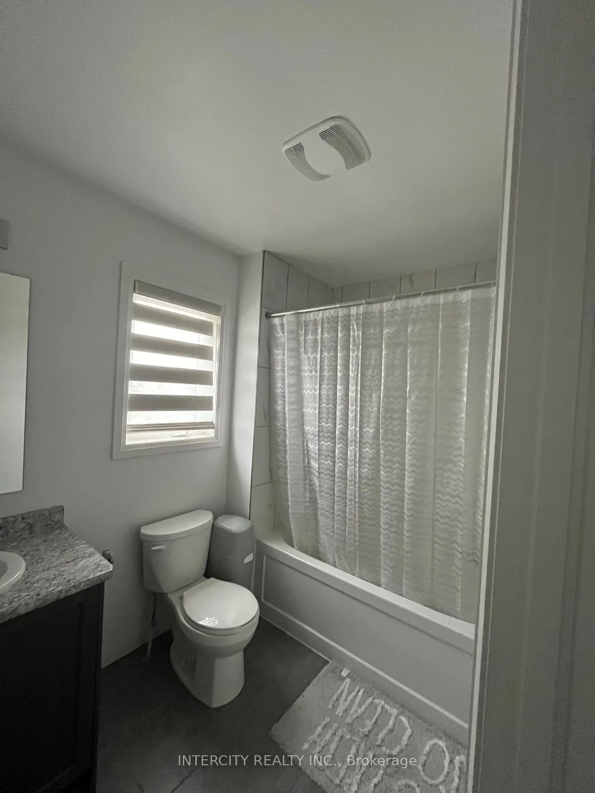 Photo 9 of 3 Roper Place, Kitchener — HOMEH