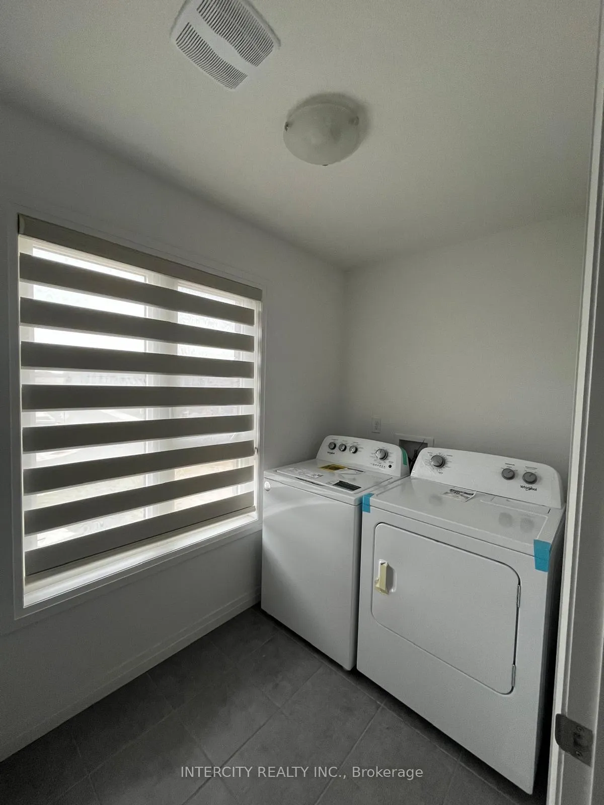 Photo 10 of 3 Roper Place, Kitchener — HOMEH