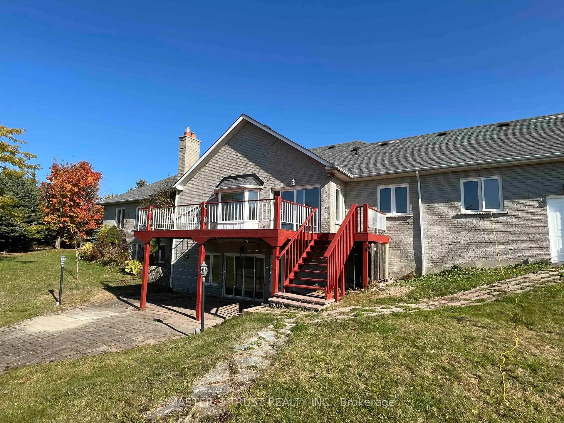 Photo 7 of 17 Ing Court, Aurora, Bayview Southeast — HOMEH